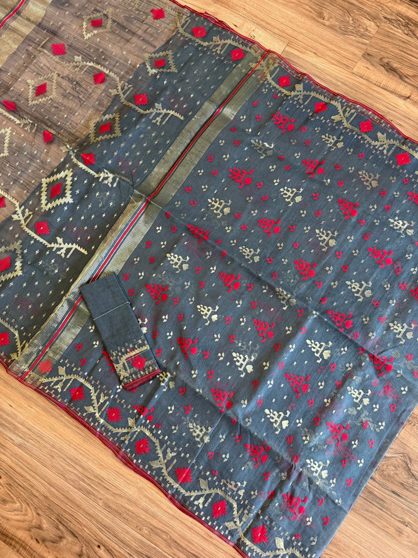 Gray Dhakai Jamdani Saree with Red and Zari work