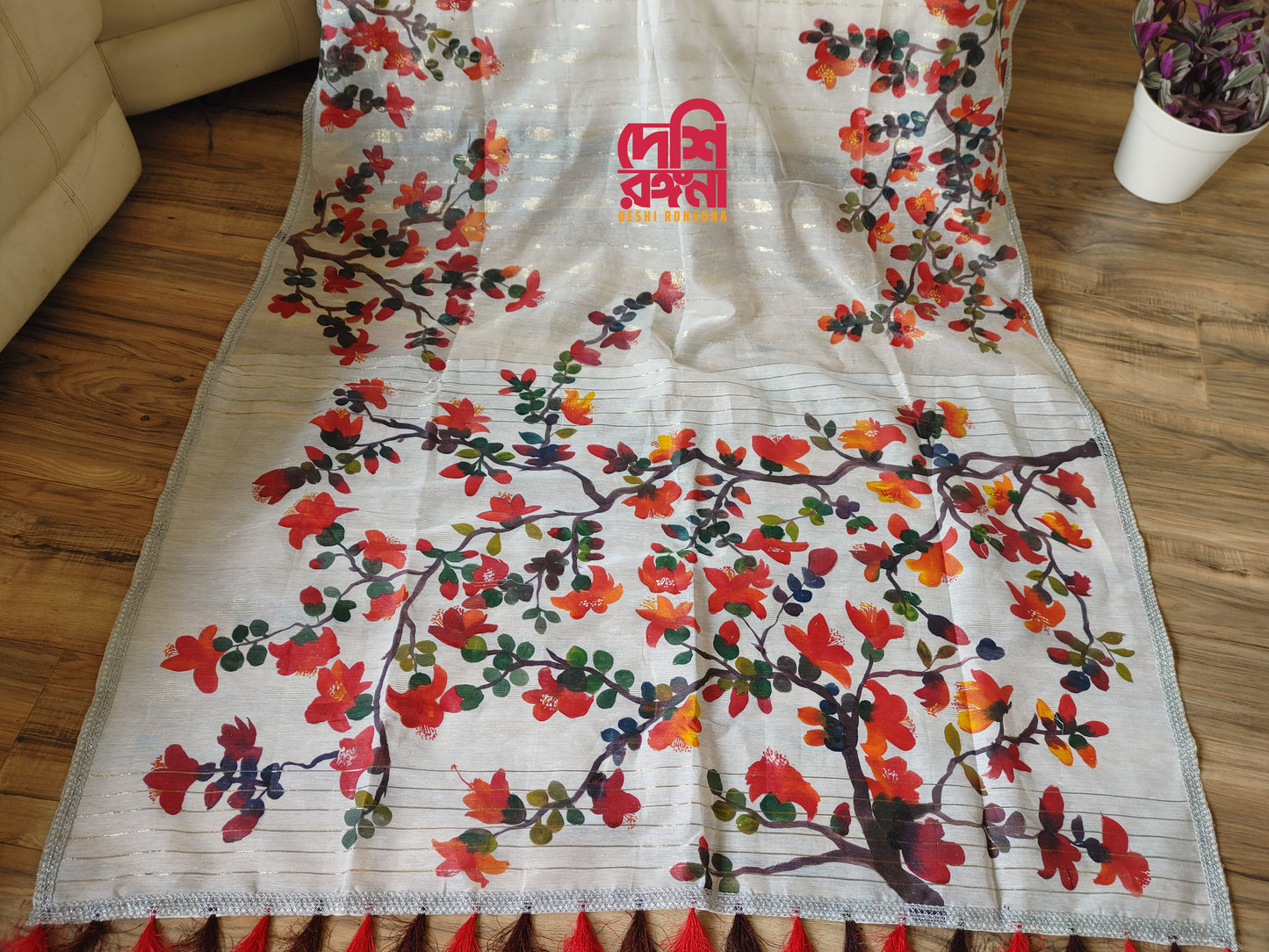 Original Dhakai Jamdani Handpainted, Halfsilk, Red/White Bombax Flower theme Classy Saree