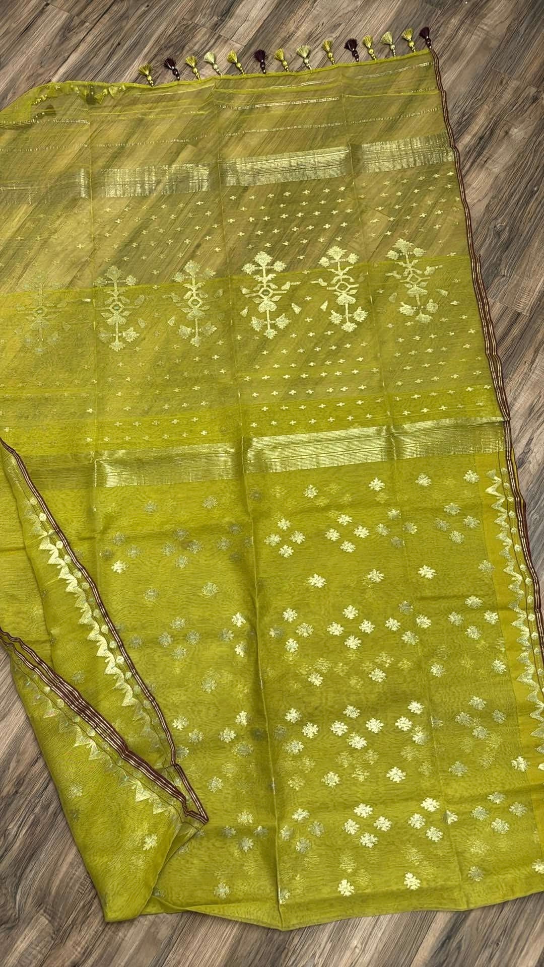 Original Dhakai Jamdani Saree - Golden