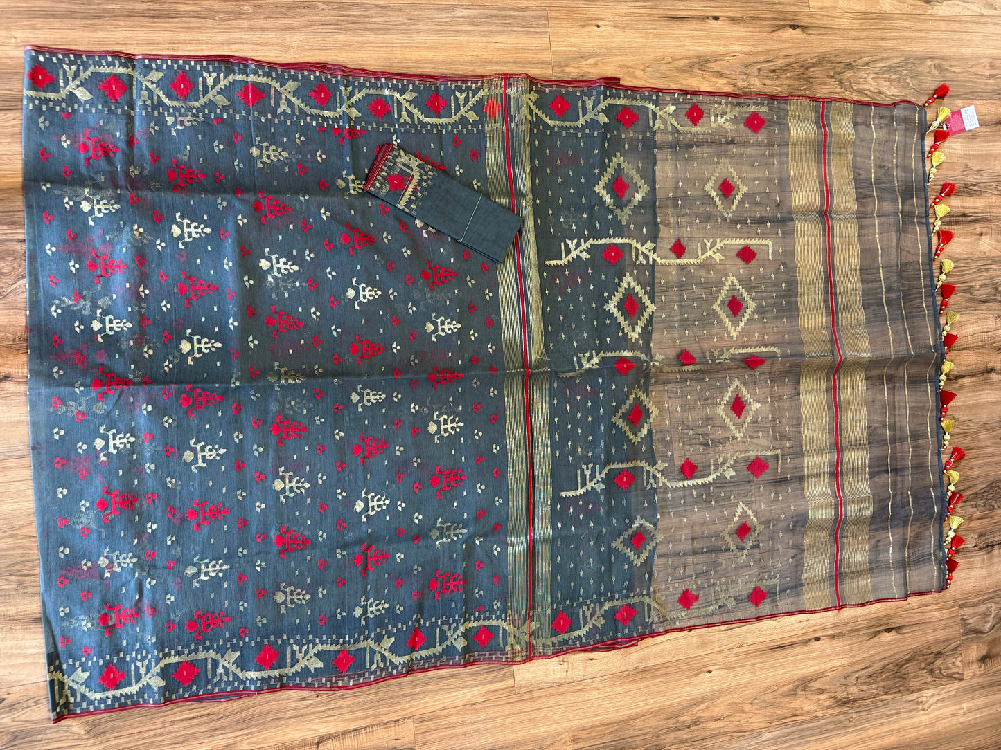 Gray Dhakai Jamdani Saree with Red and Zari work