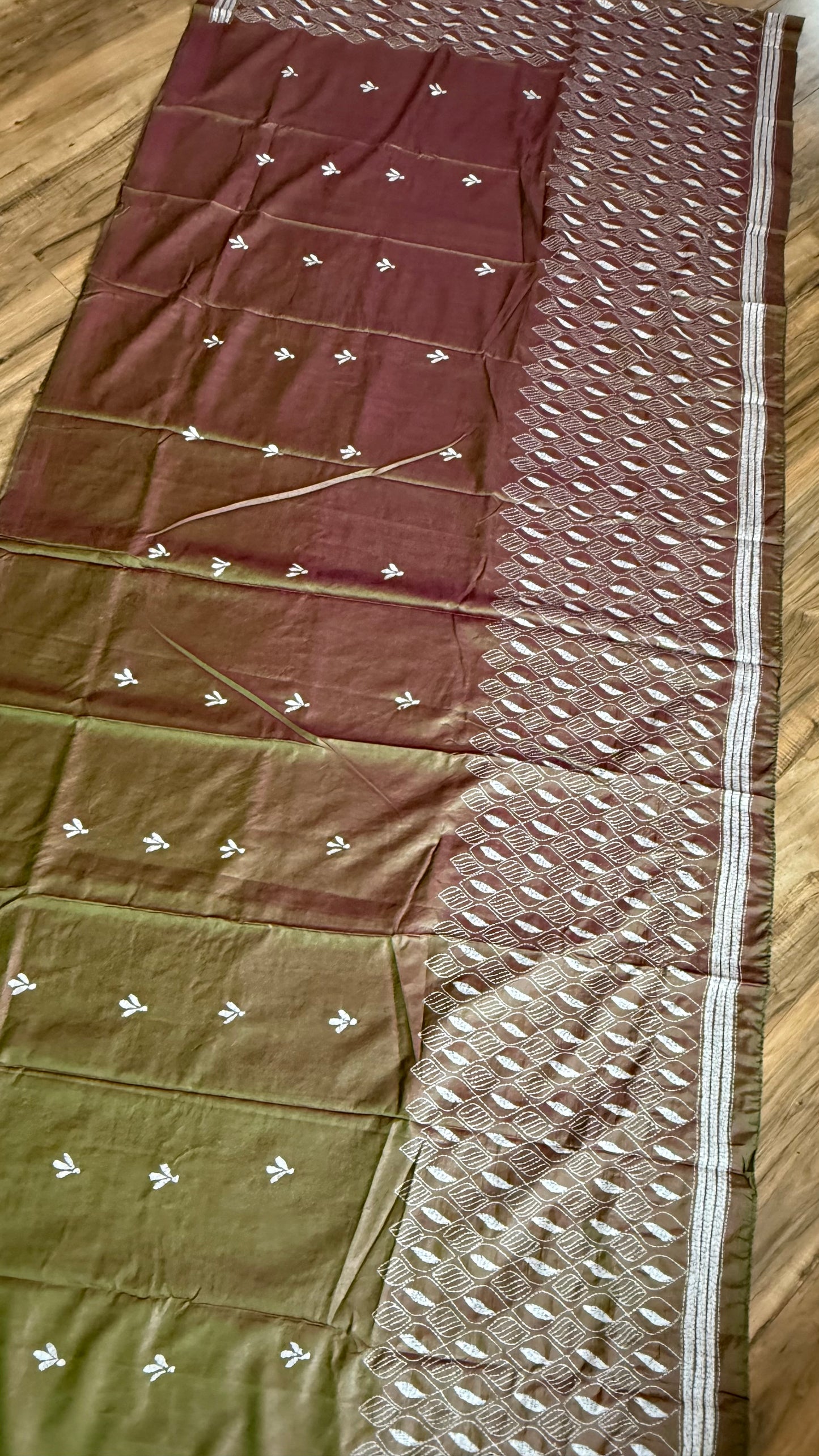Duel Tone Olive Bangalore Silk Kantha Saree