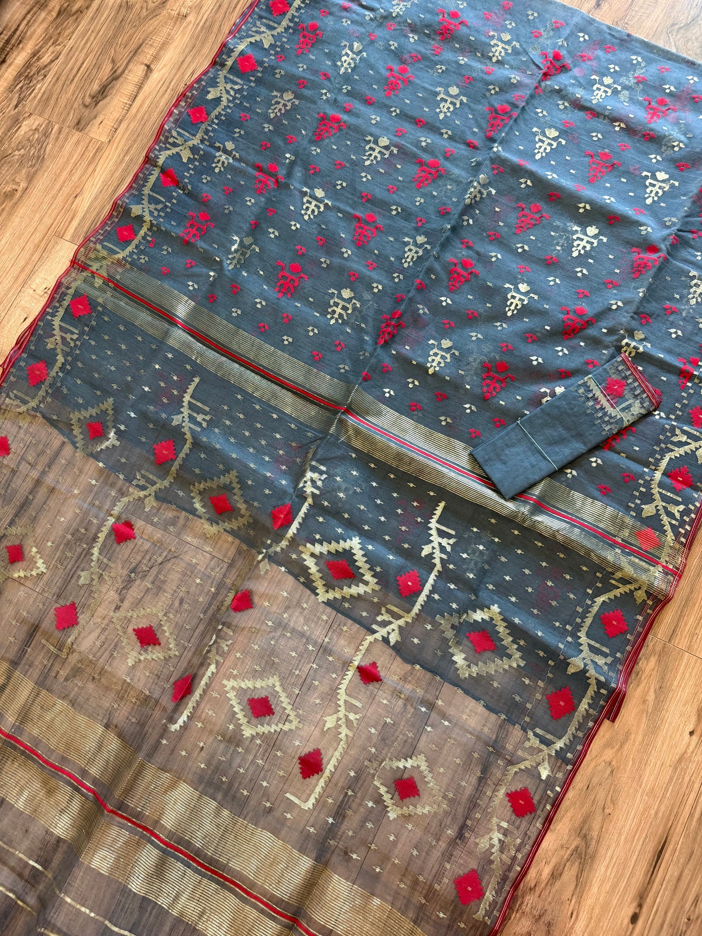 Gray Dhakai Jamdani Saree with Red and Zari work
