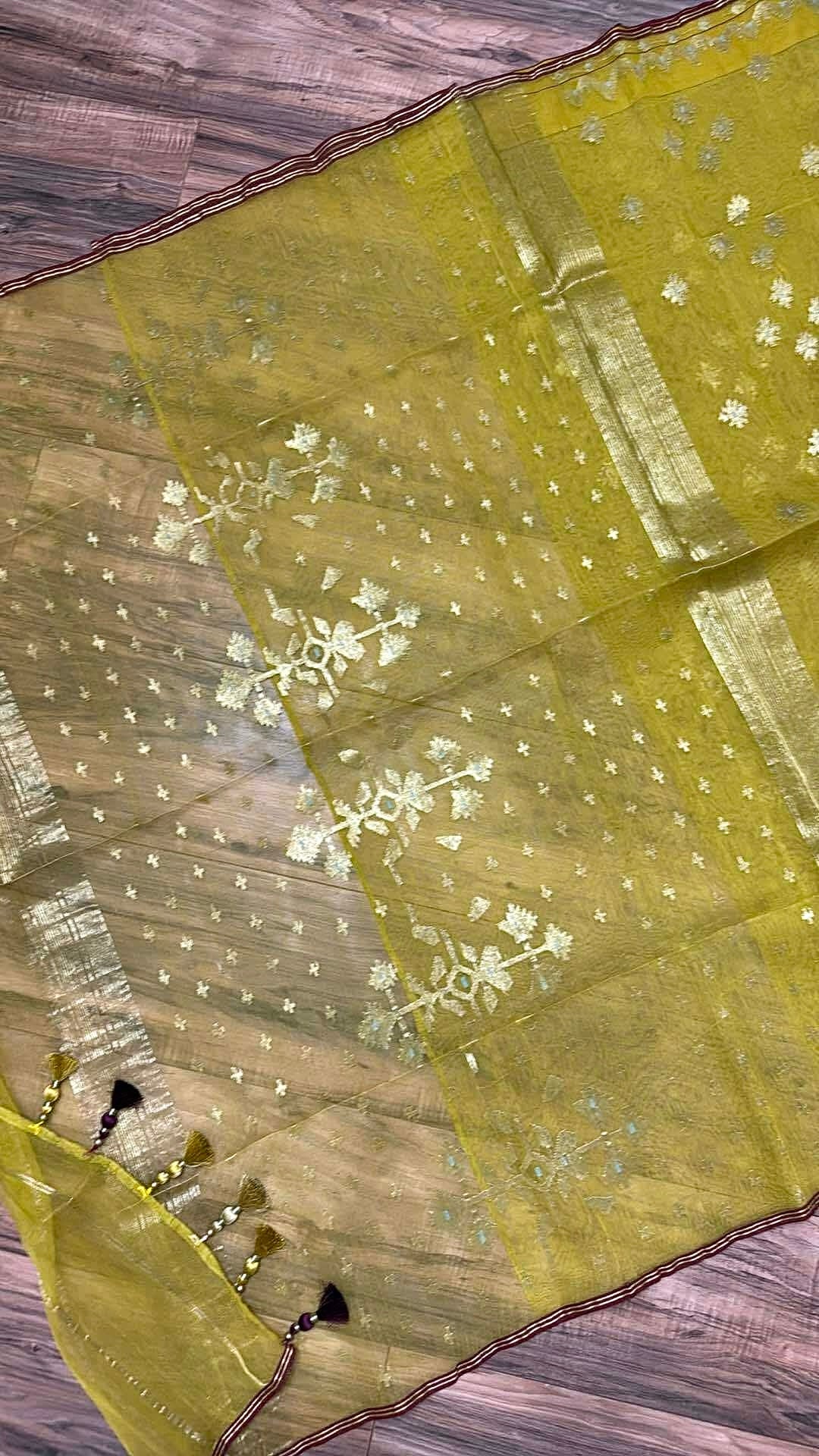 Original Dhakai Jamdani Saree - Golden