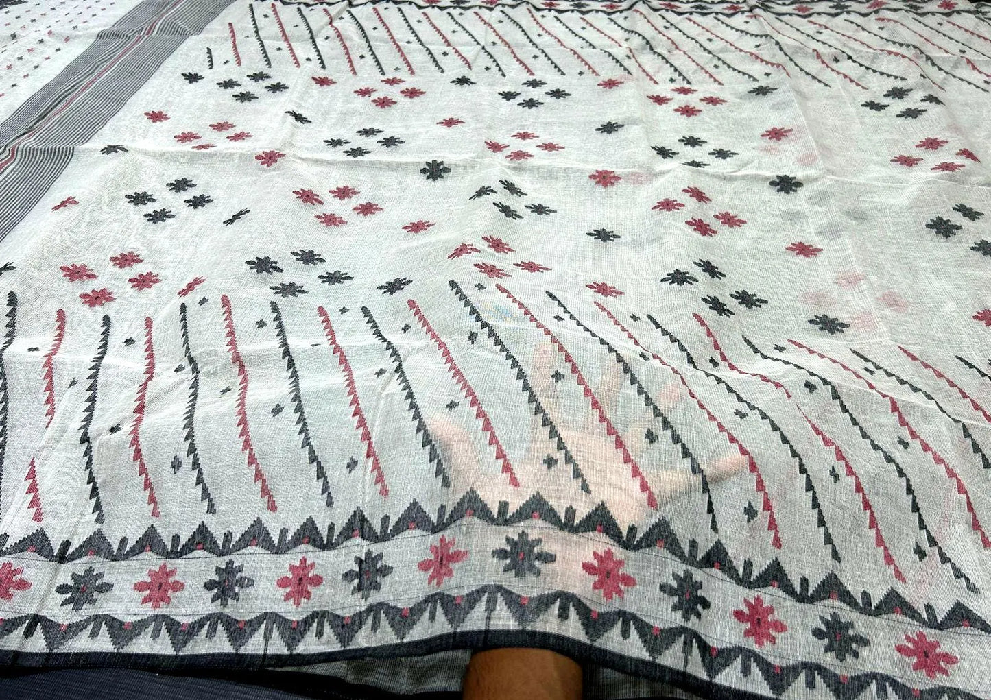 Elegant Pure Cotton Dhakai Jamdani Saree