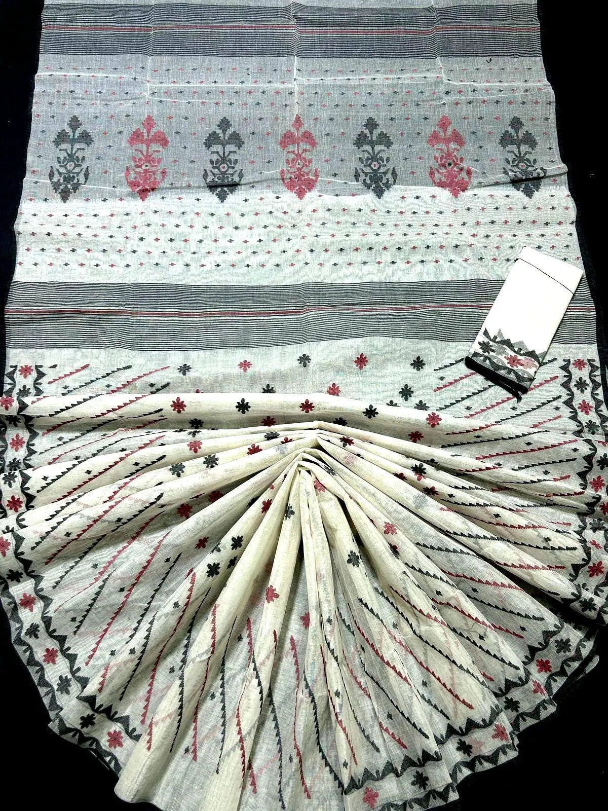 Elegant Pure Cotton Dhakai Jamdani Saree