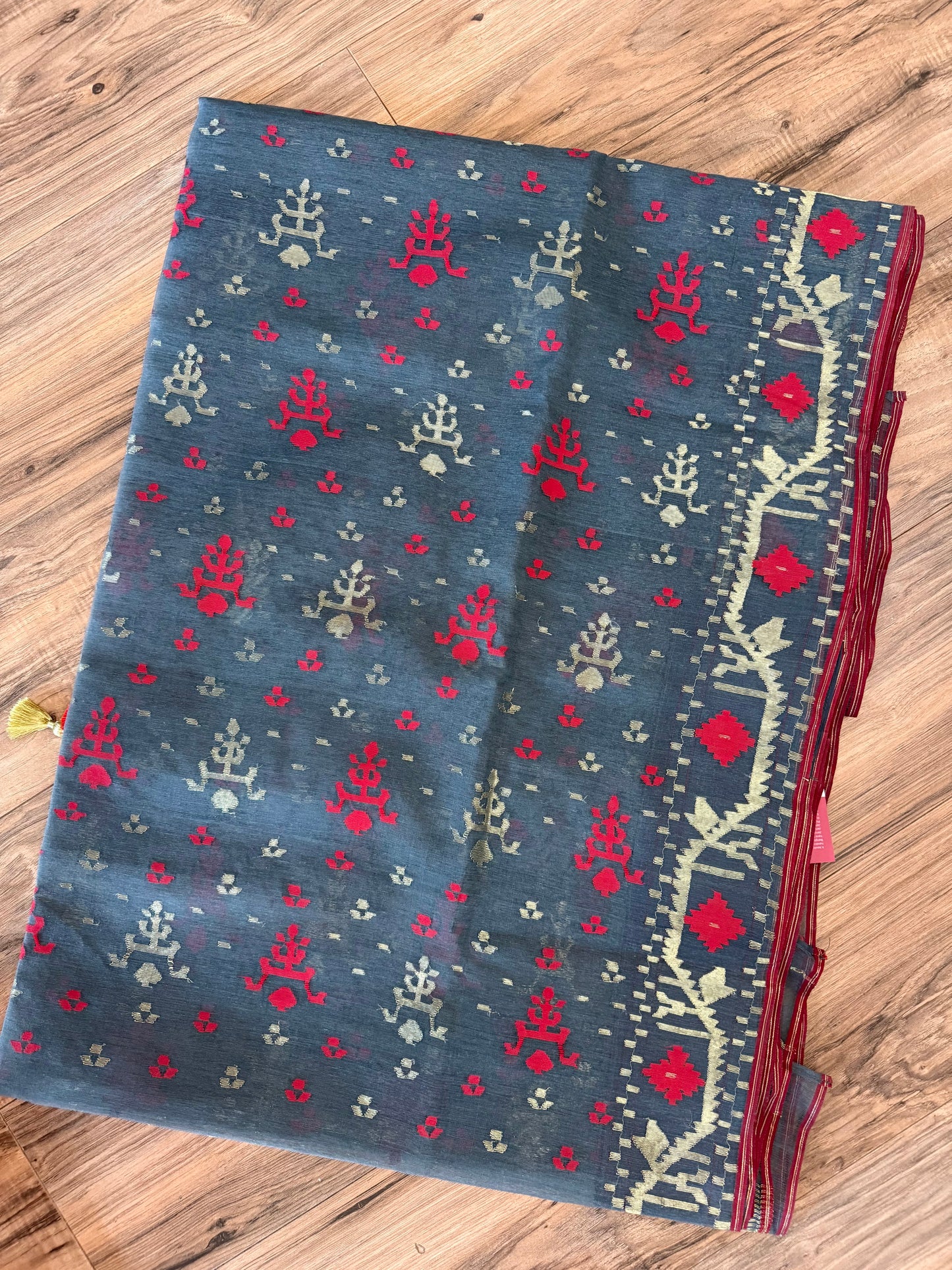 Gray Dhakai Jamdani Saree with Red and Zari work
