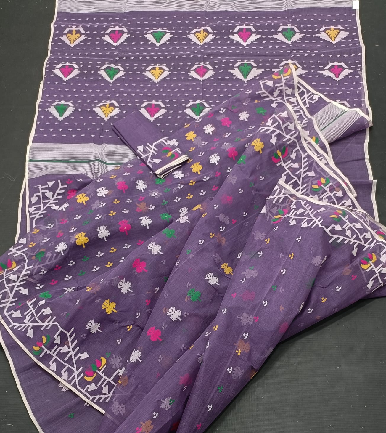 Elegant Pure Cotton Dhakai Jamdani Saree - Purple Mauve