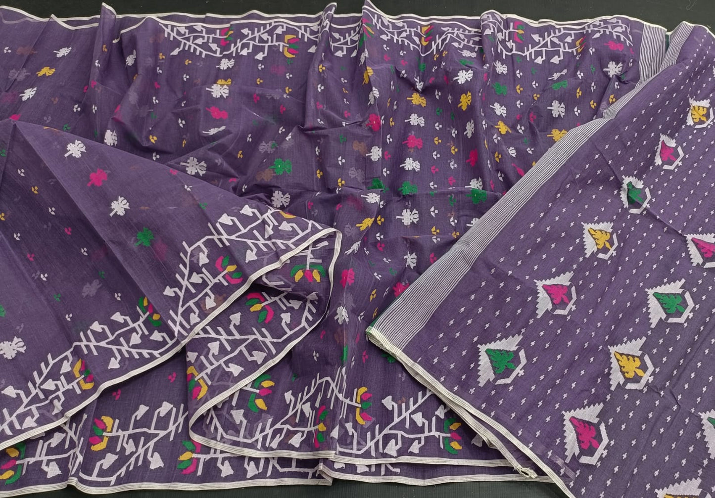 Elegant Pure Cotton Dhakai Jamdani Saree - Purple Mauve