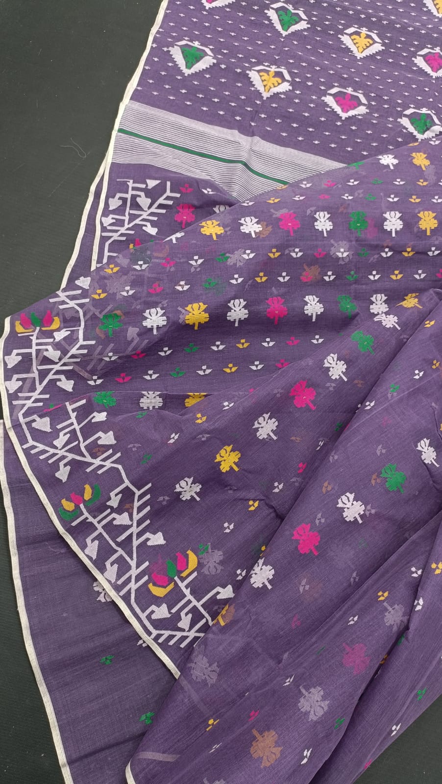 Elegant Pure Cotton Dhakai Jamdani Saree - Purple Mauve
