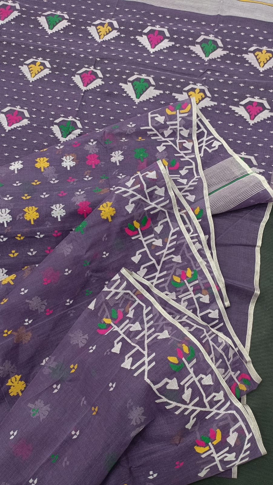 Elegant Pure Cotton Dhakai Jamdani Saree - Purple Mauve