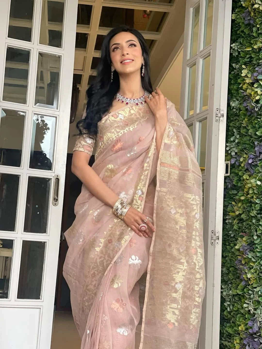 Handwoven Dhakai Jamdani Saree – Light Mauve Halfsilk with Zari