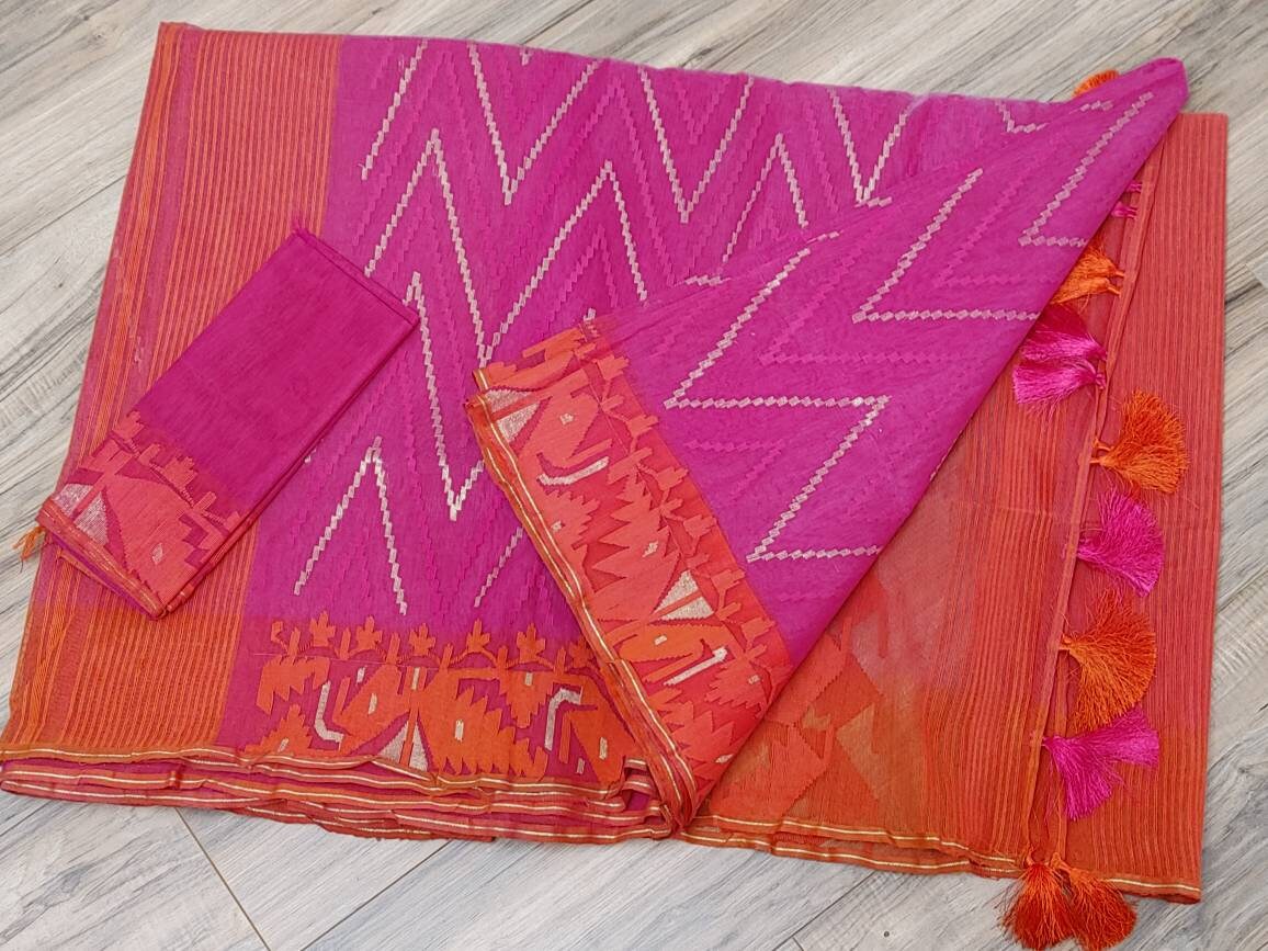 Dhakai Jamdani Saree, Magenta With Orange Contrast Border, Handloom, 84 count thread, Traditional,Elegant, Classy Party Saree