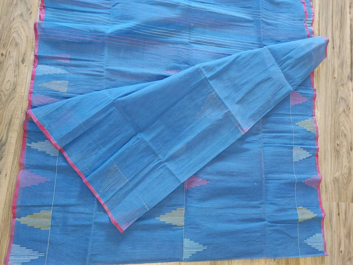 Original Dhakai Jamdani Saree, Gray with multi thread temple work, Handloom Halfsilk 40 count thread,Traditional, Elegant, Classy Saree