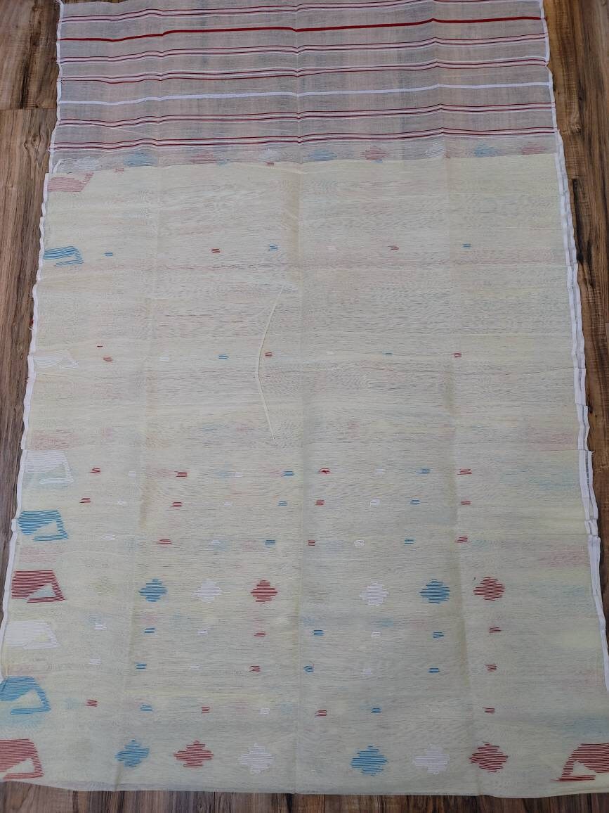 Original Dhakai Jamdani, Off White Dhakai Jamdani Saree, Made in Bangladesh,,Halfsilk, Handloom 40 count, Traditional,Elegant,Classy Saree