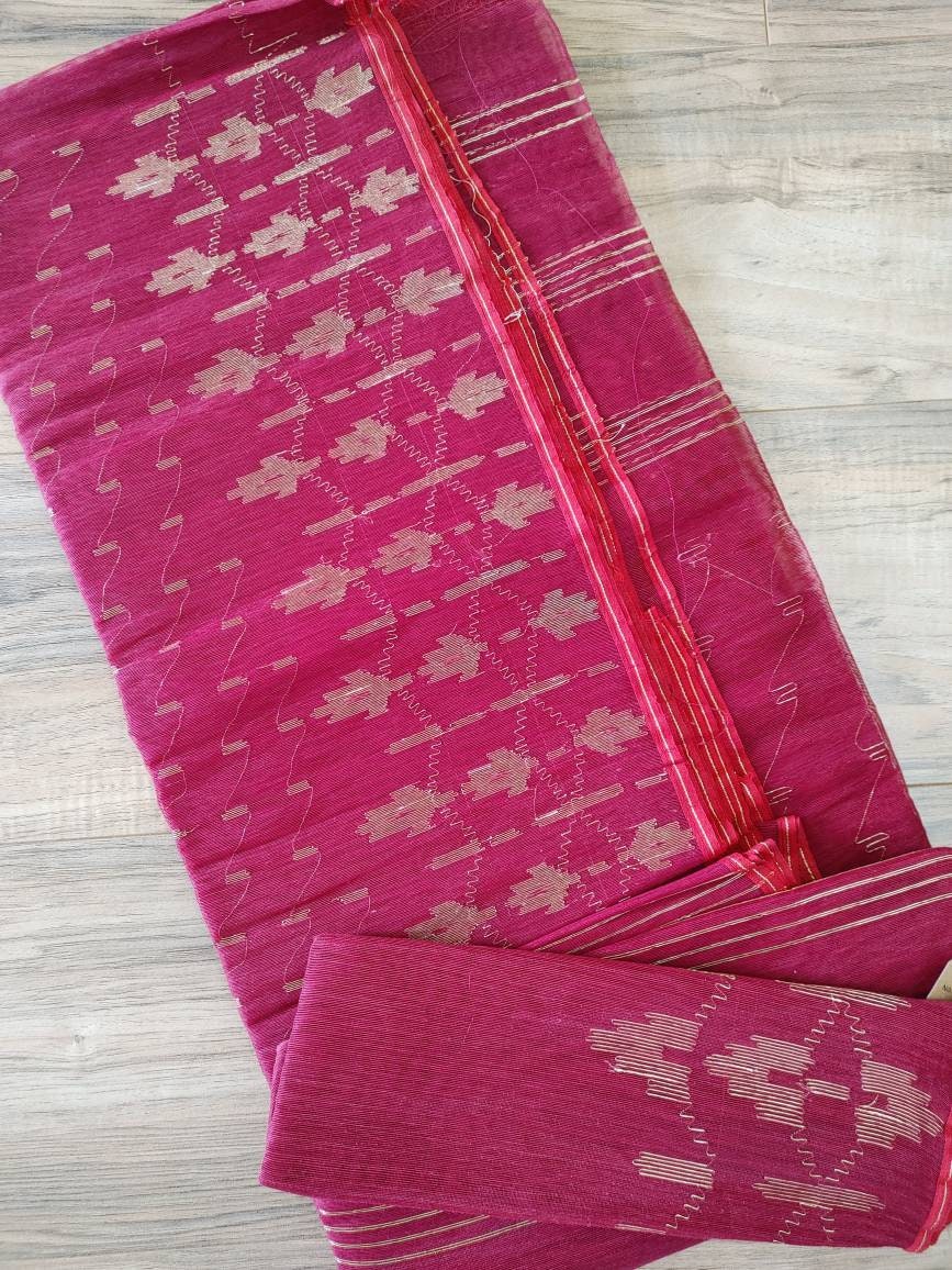 Bangladeshi Dhakai Jamdani Saree Beautiful Maroon Color, Halfsilk, Handloom Jamdani 40 count thread, Traditional, Elegant, Classy Saree