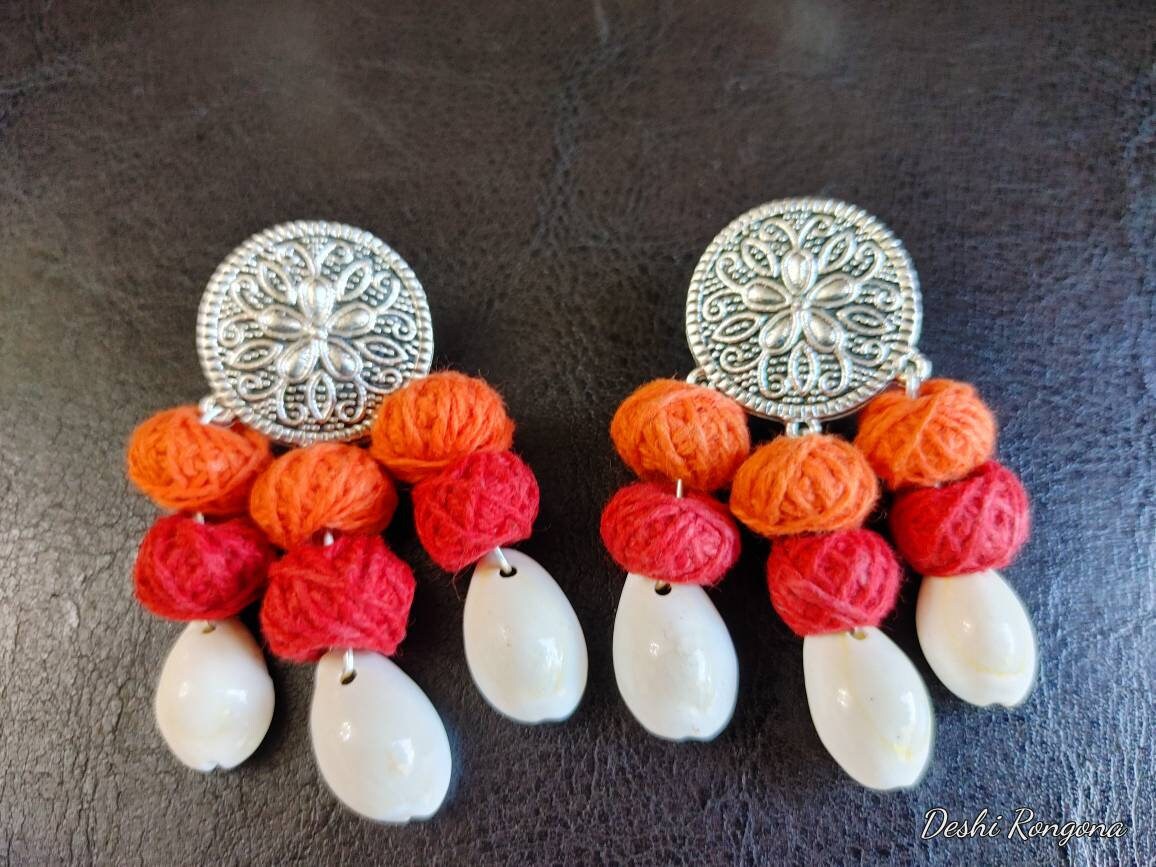 Oxidized Shell Necklace Set, Red white contrast, Hand Crafted, Immaculate 100% Natural Snail Shell, Jute ball Vintage Style Handmade Jewelry
