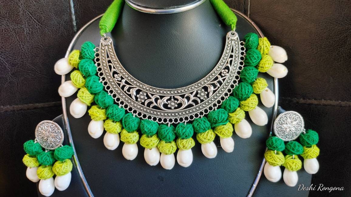 Oxidized Shell Necklace Set, Green/White Contrast, Hand Crafted,Immaculate 100% Natural Snail Shell,Jute ball Vintage Style Handmade Jewelry