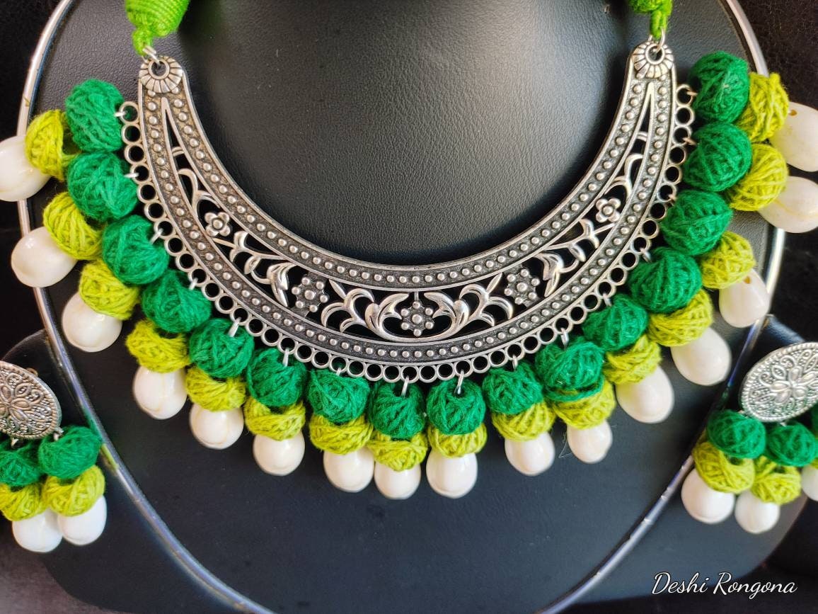 Oxidized Shell Necklace Set, Green/White Contrast, Hand Crafted,Immaculate 100% Natural Snail Shell,Jute ball Vintage Style Handmade Jewelry