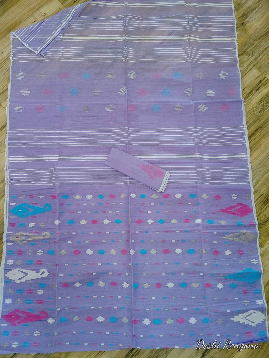 Original Dhakai Jamdani Lavender/Magenta Halfsilk Saree, Made in Bangladesh,with blouse piece, beautiful Blue/Magenta/white Contrast work
