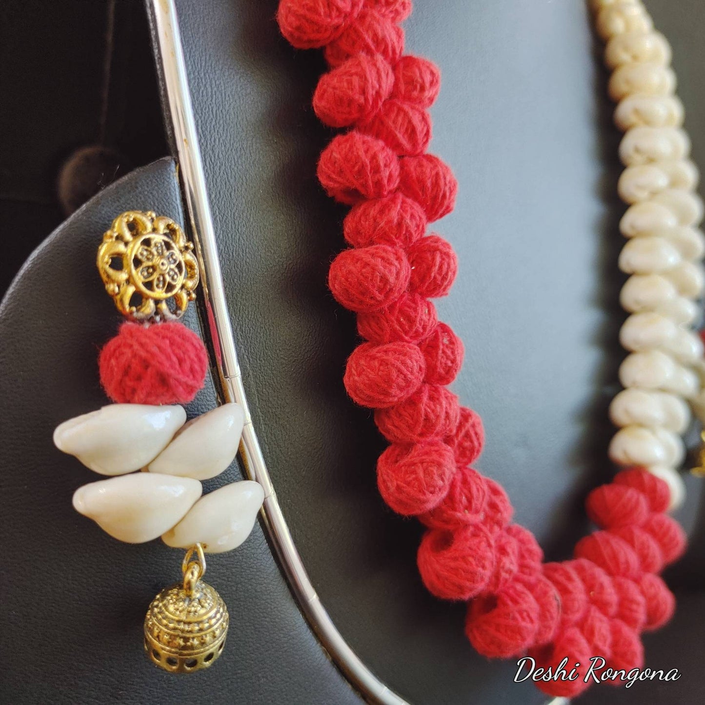 Beautiful Shell Necklace Set, Red white Jewelry, Hand Crafted, Immaculate 100% Natural Snail Shell, Jute ball Vintage Style Handmade Jewelry