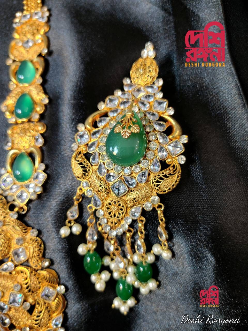 Extraordinary Bridal Necklace Set, 22K Gold Plated, Emerald/Agate, Designer Wedding Jewelry, Indian, Pakistani, Sabyasachi Bollywood Style