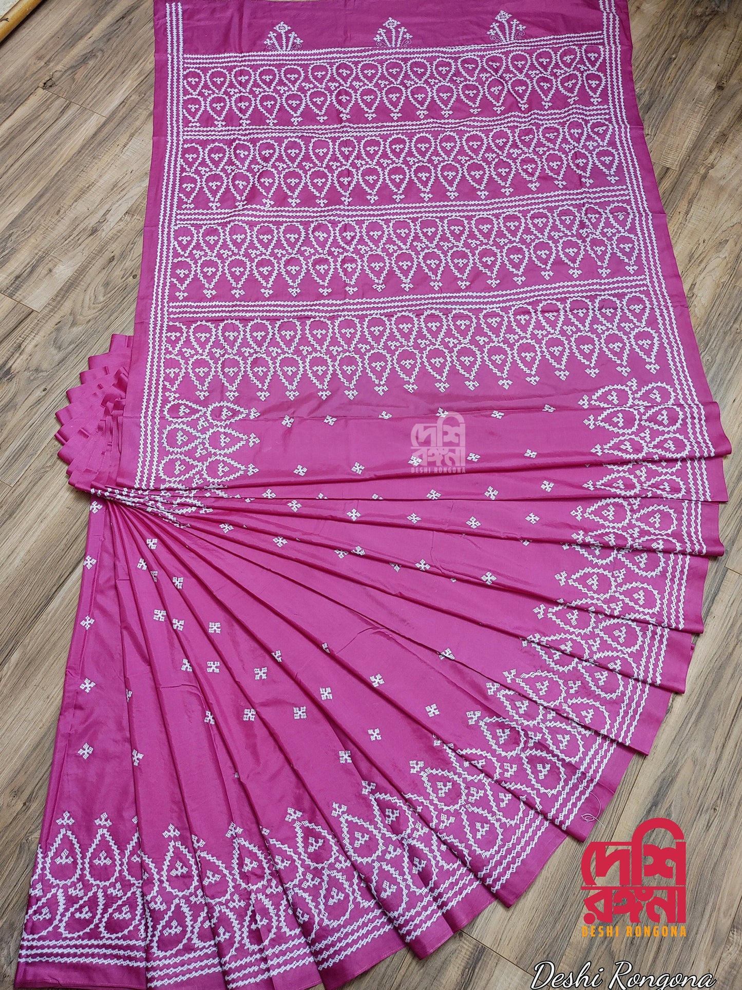 Extraordinary Hand Stiched Kantha Saree, Magenta Pure Bangalore Silk, White Gujrati Works allover, Fall/piko done, Elegant, Classy Saree