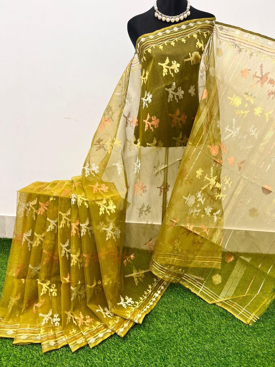 Original Dhakai Jamdani Saree, Mim Model Olive Color, Handloom, Halfsilk Jamdani 84 count, Traditional,Elegant,classy, Fall piku Tassle done