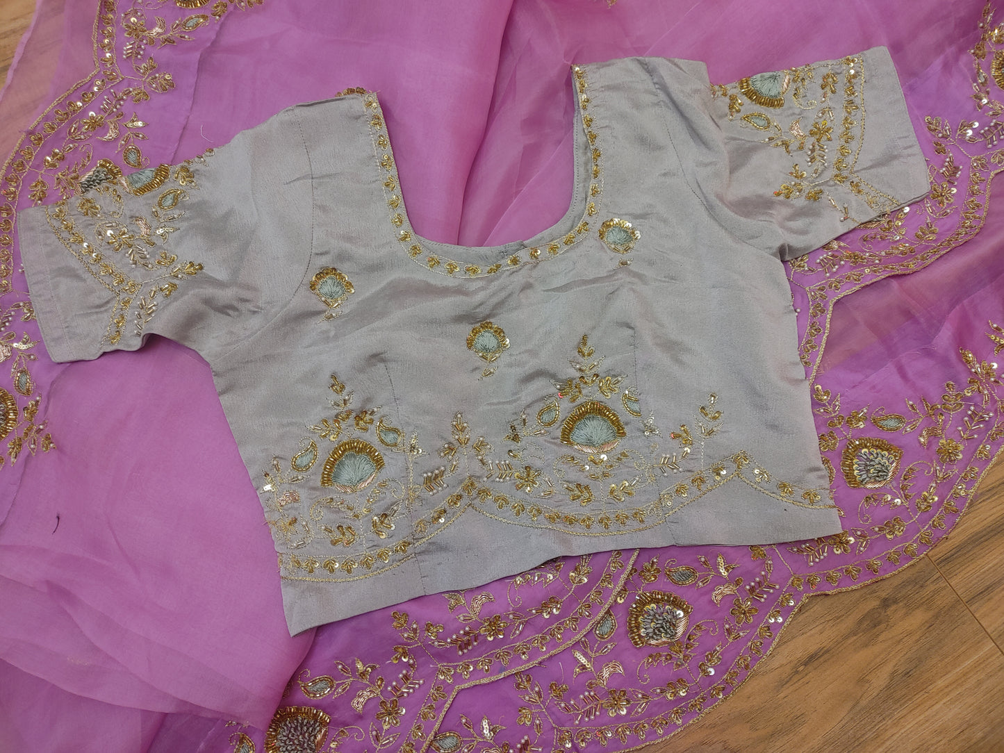 Original Moslin Hand Karchupi work Saree, Lavender Dream, contrast blouse