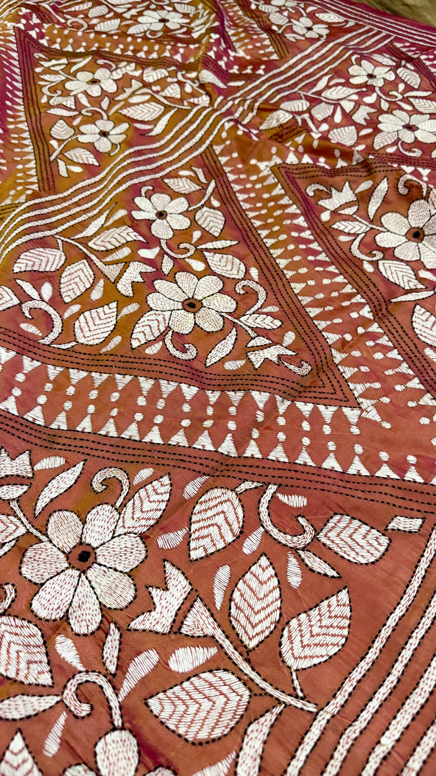 Coral Pink Duel Tone Bangalore Silk Kantha Saree