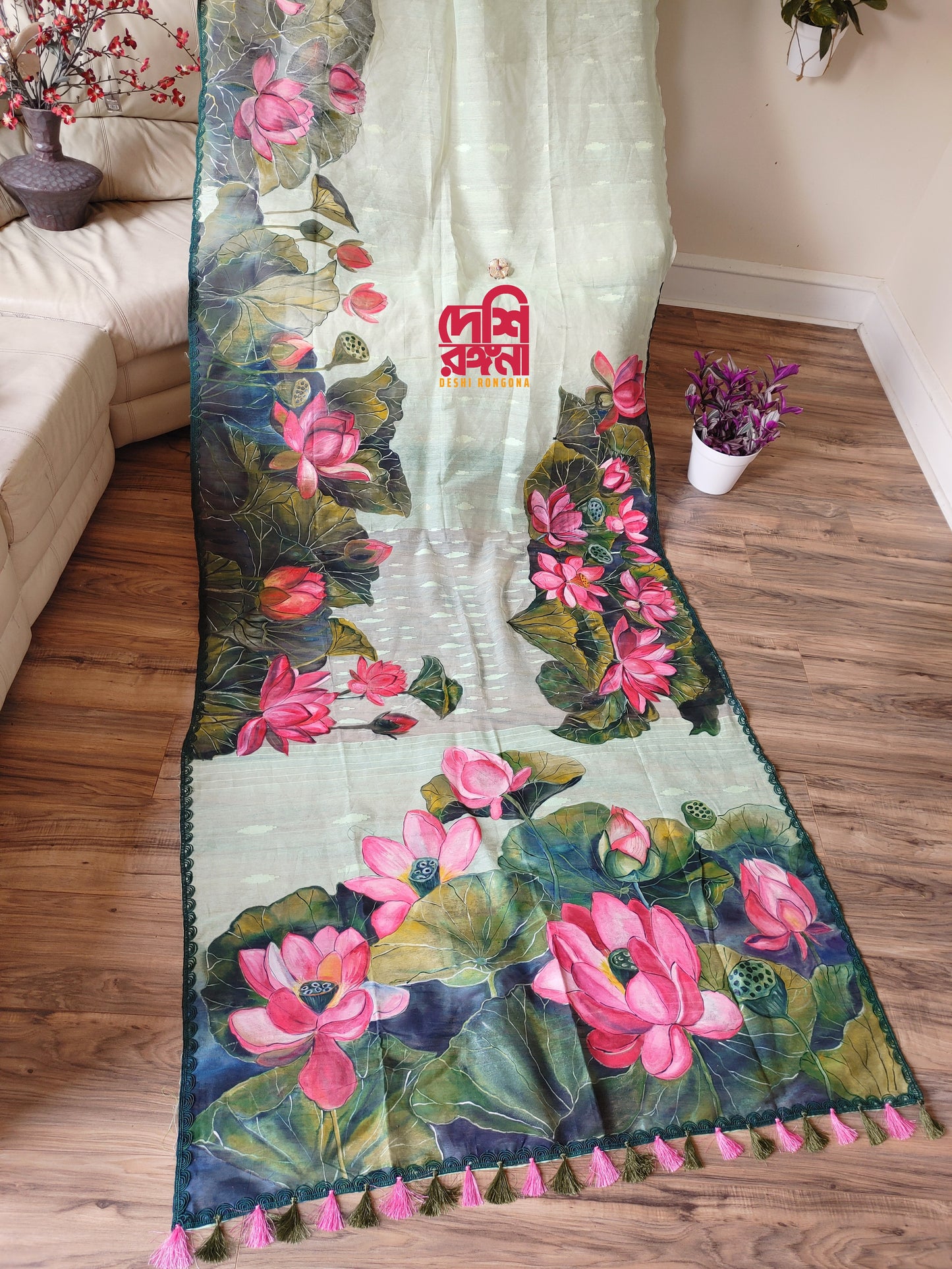 Watercolor – Handpainted Dhakai Jamdani Saree, Lotus theme
