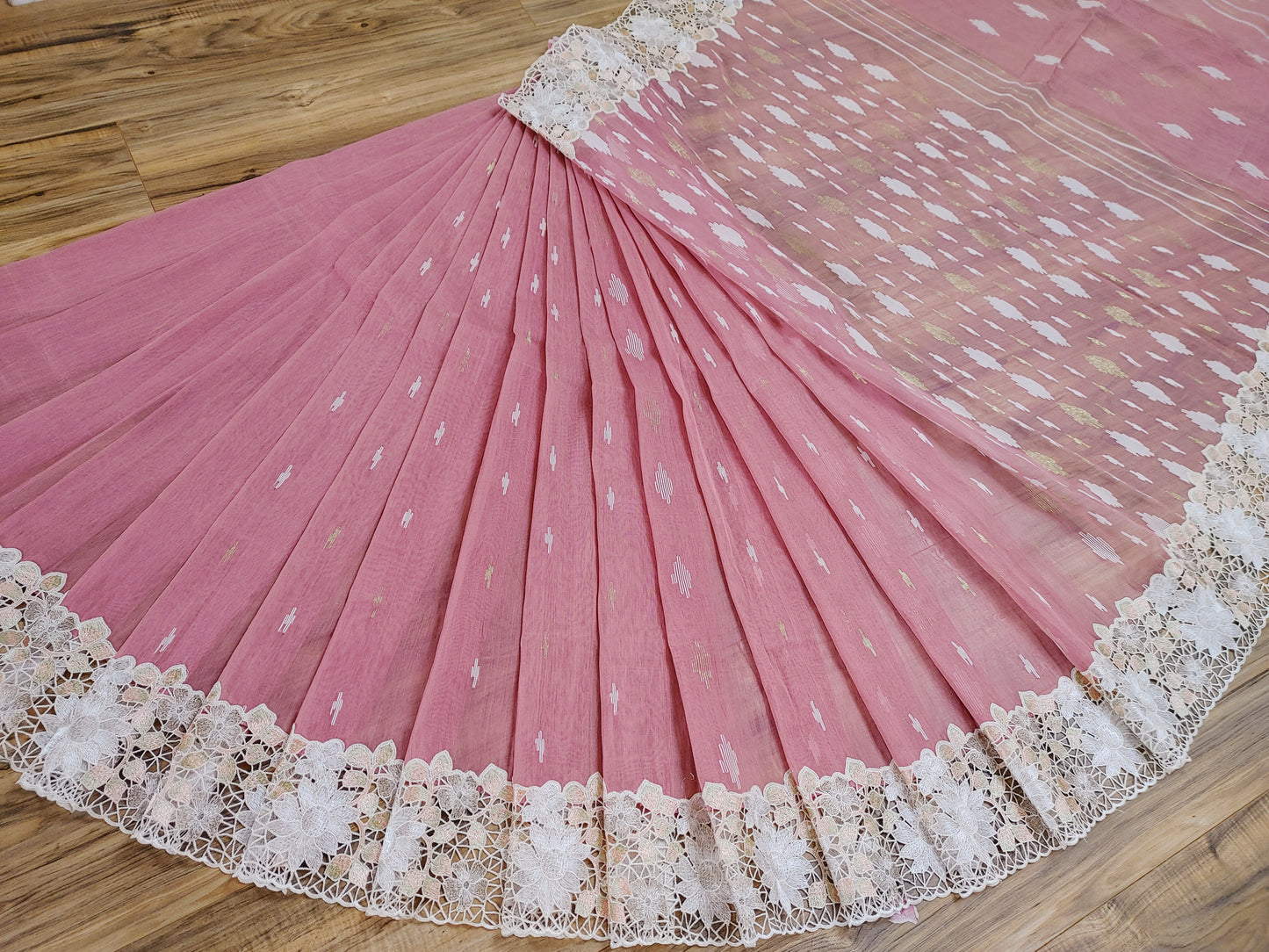 Mauve Pink Cutwork Jamdani Dhakai – Embroidered