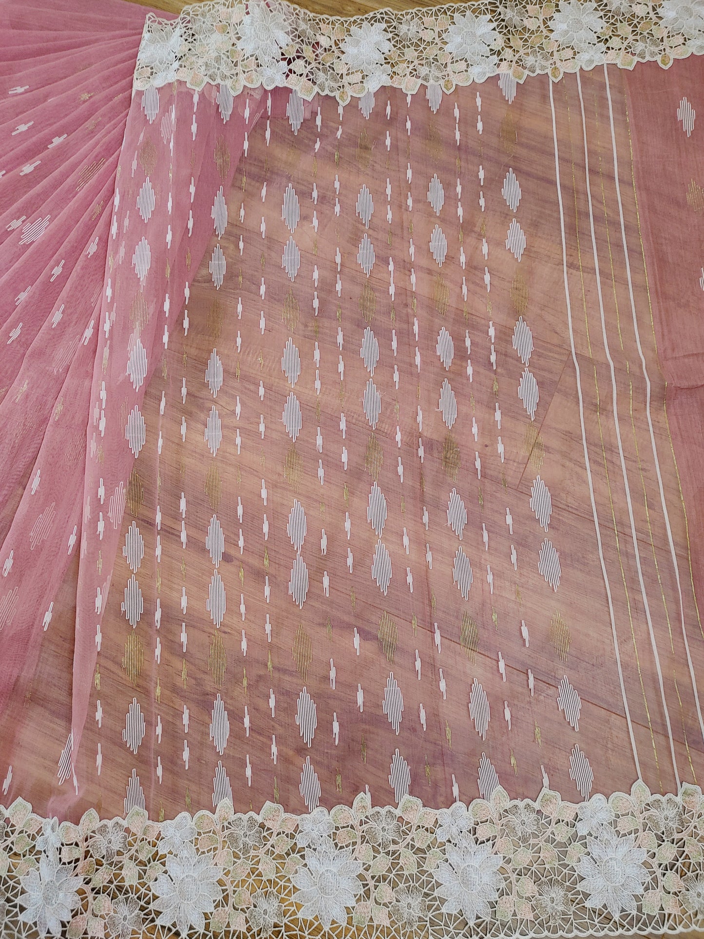 Mauve Pink Cutwork Jamdani Dhakai – Embroidered