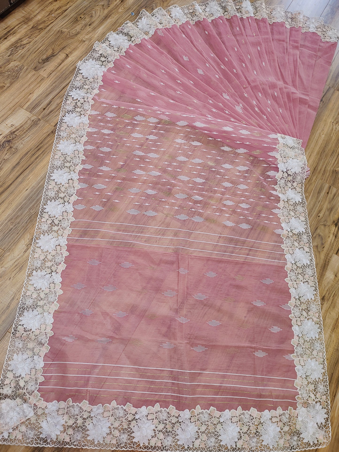 Mauve Pink Cutwork Jamdani Dhakai – Embroidered