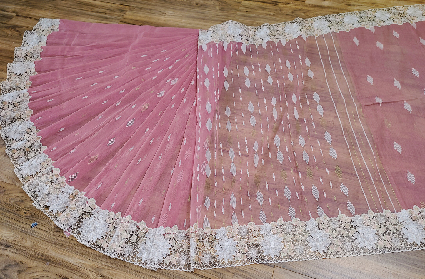 Mauve Pink Cutwork Jamdani Dhakai – Embroidered