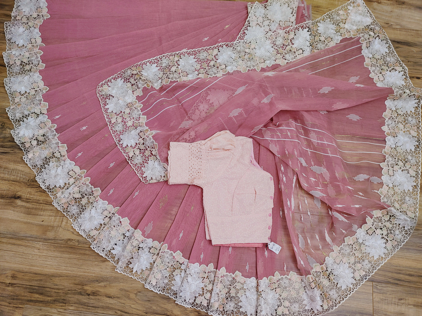 Mauve Pink Cutwork Jamdani Dhakai – Embroidered