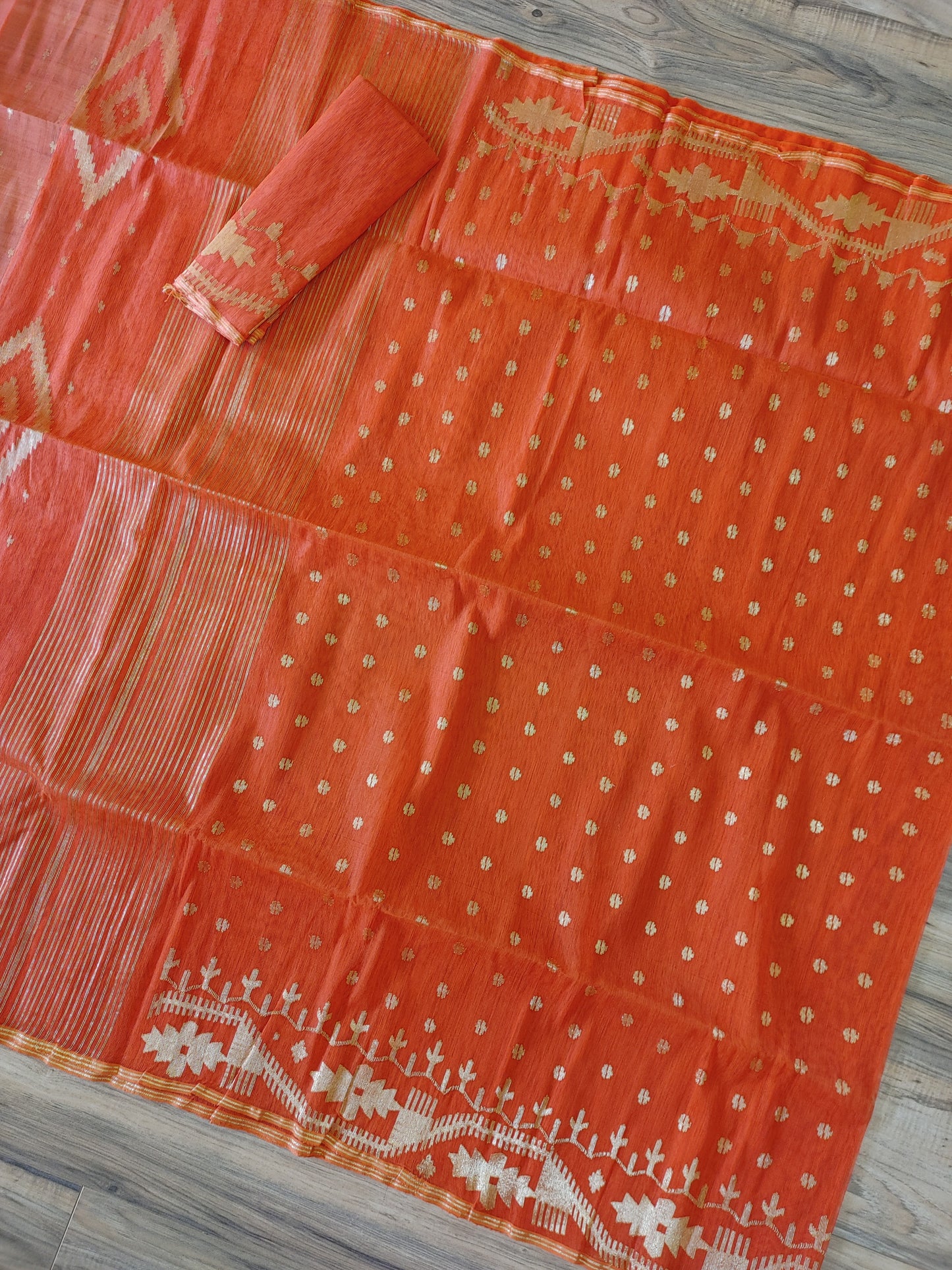 Orange Dhakai Jamdani Saree - Handloom Classic