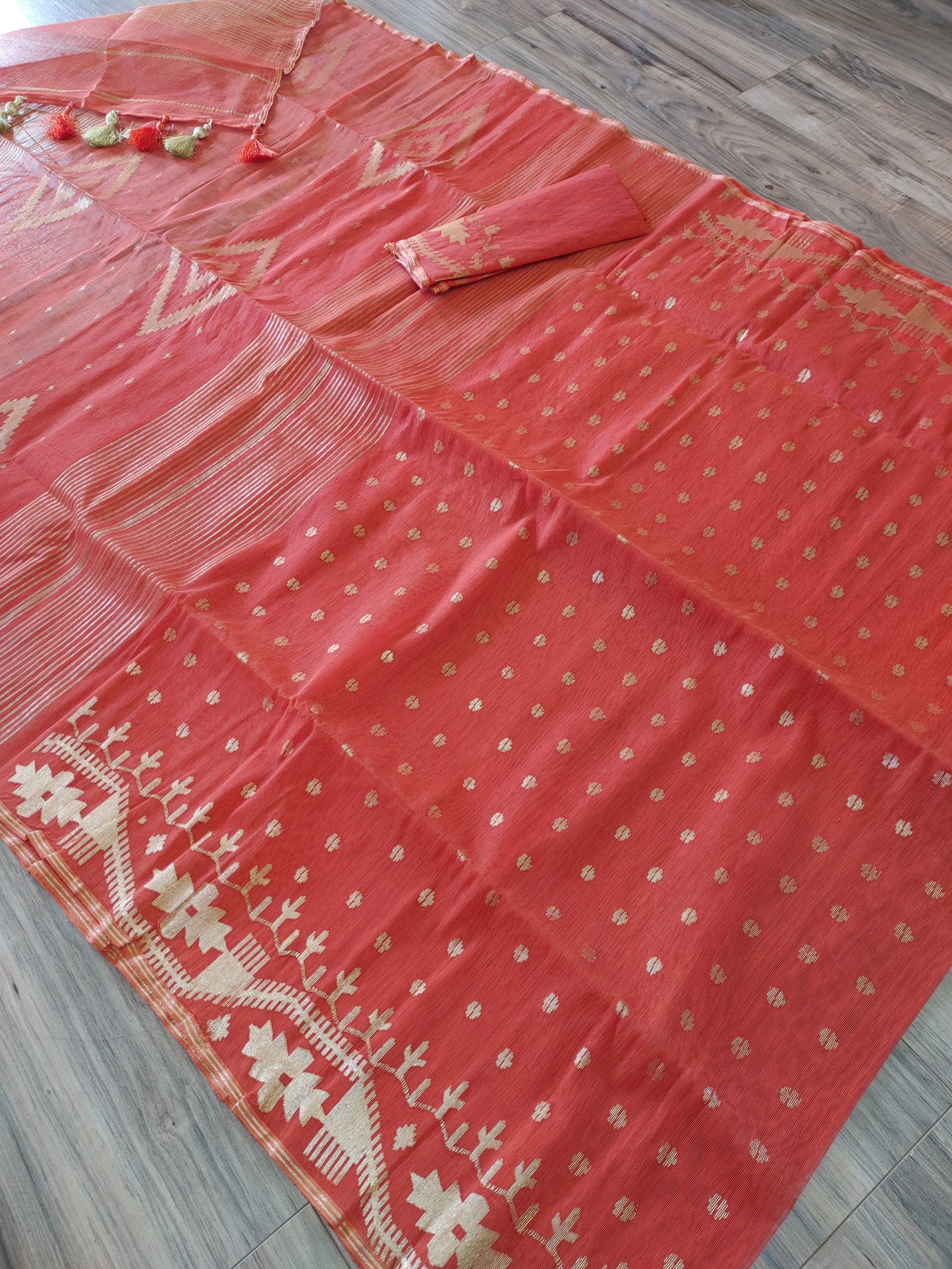 Orange Dhakai Jamdani Saree - Handloom Classic
