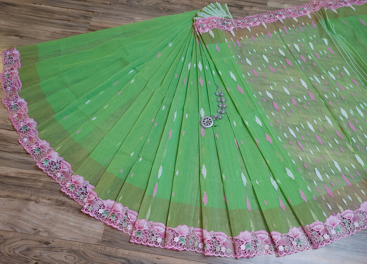 Pastel Moss Green Cutwork Original Jamdani Dhakai