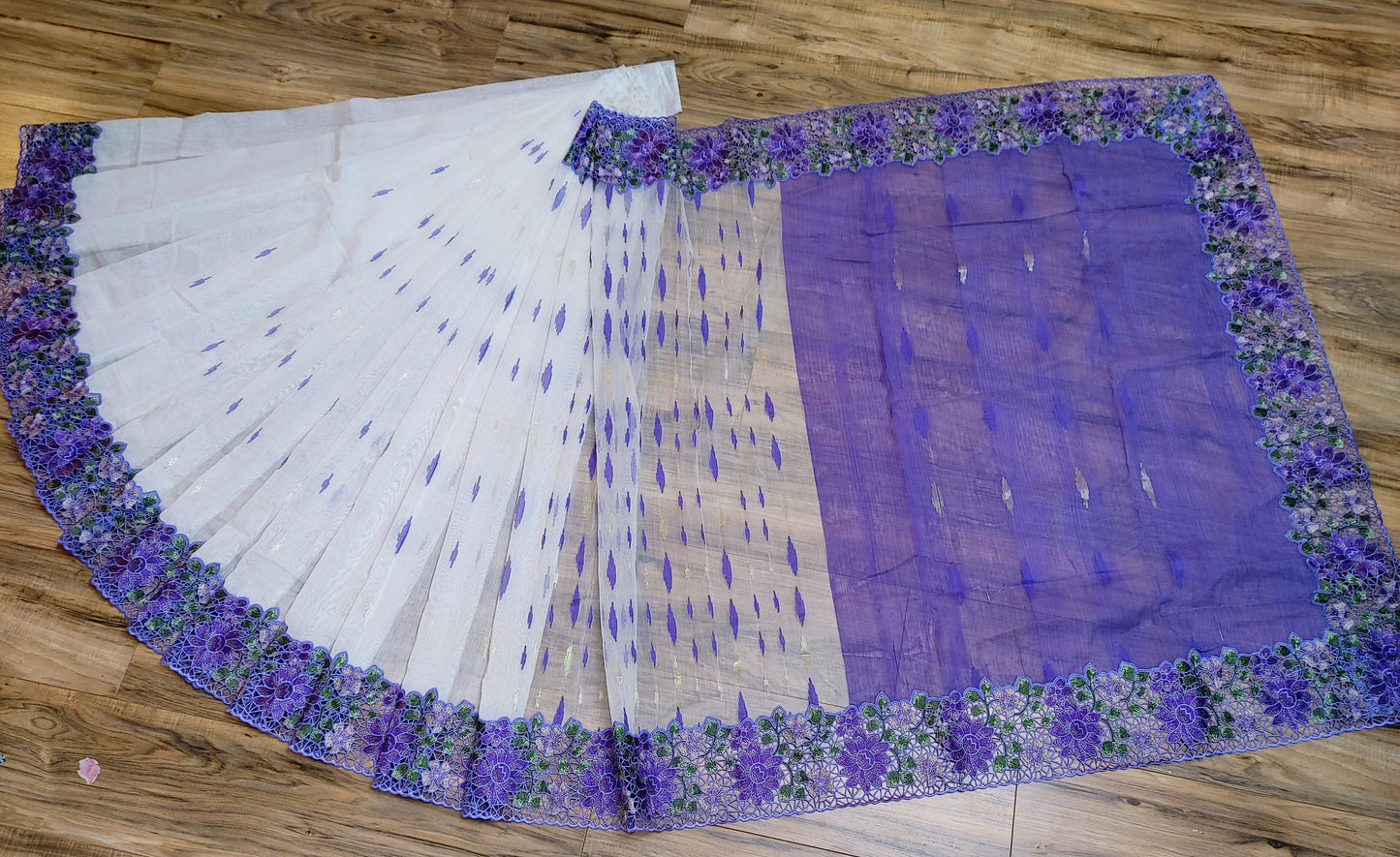 White Purple Cutwork Dhakai Jamdani – Designer Collection