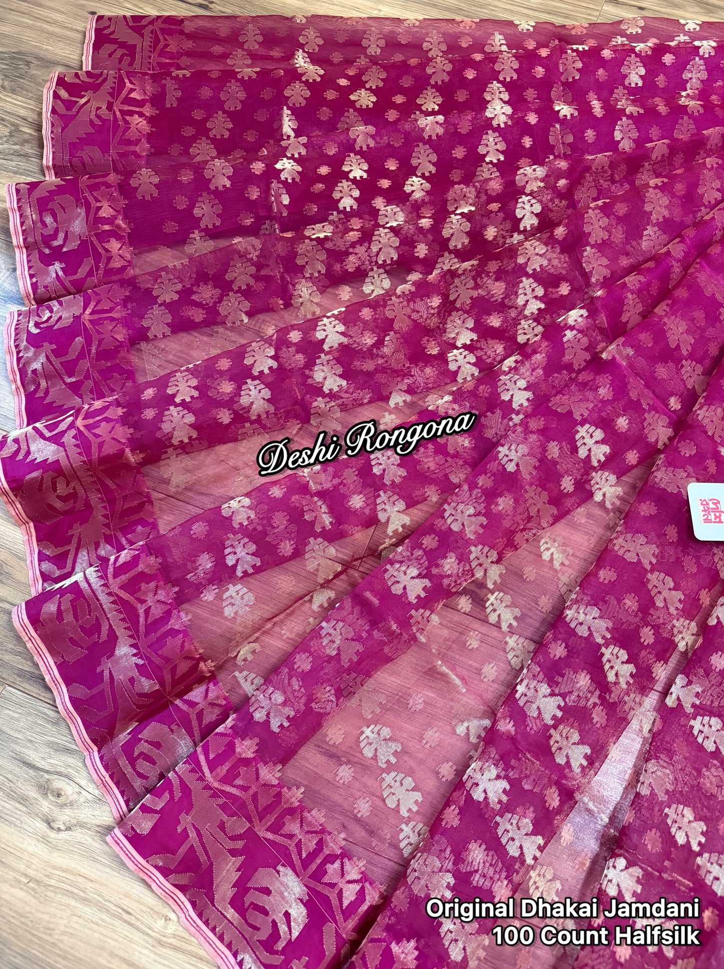 Exclusive Magenta Dhakai Jamdani Saree - Handloom Classic