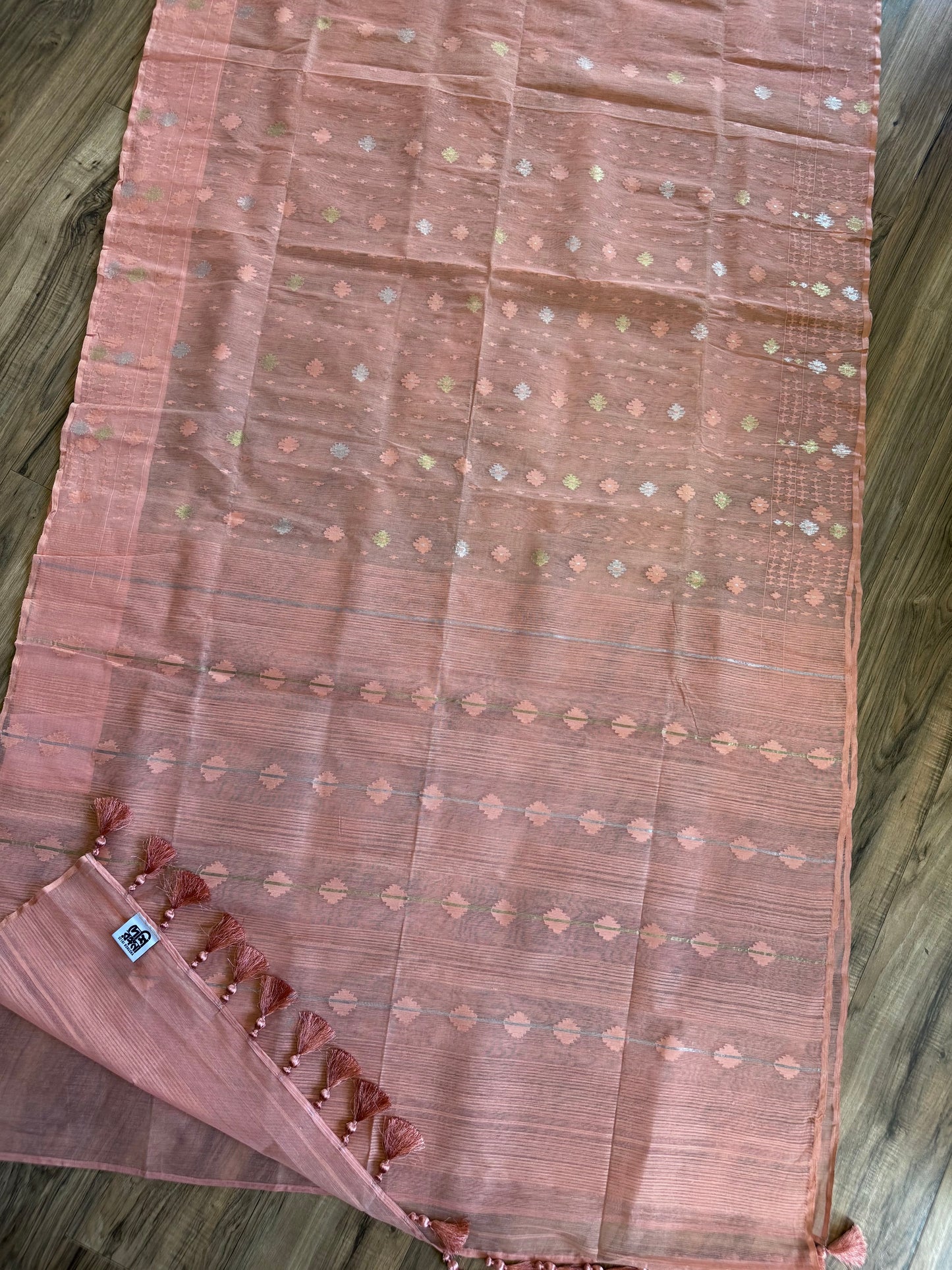 Handwoven Dhakai Jamdani Saree – Peach Halfsilk