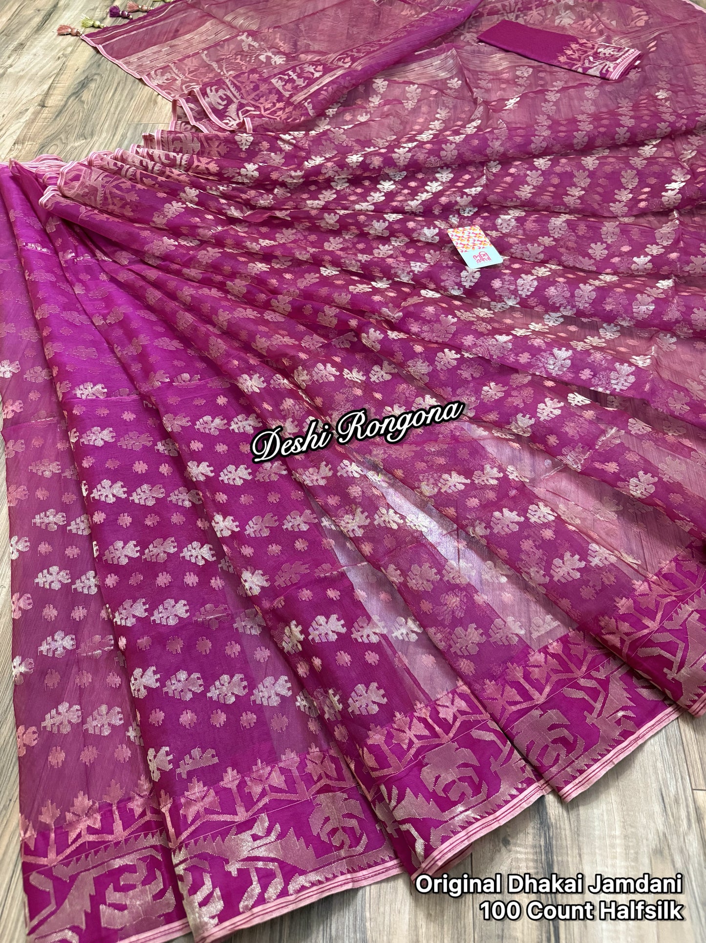 Exclusive Magenta Dhakai Jamdani Saree - Handloom Classic