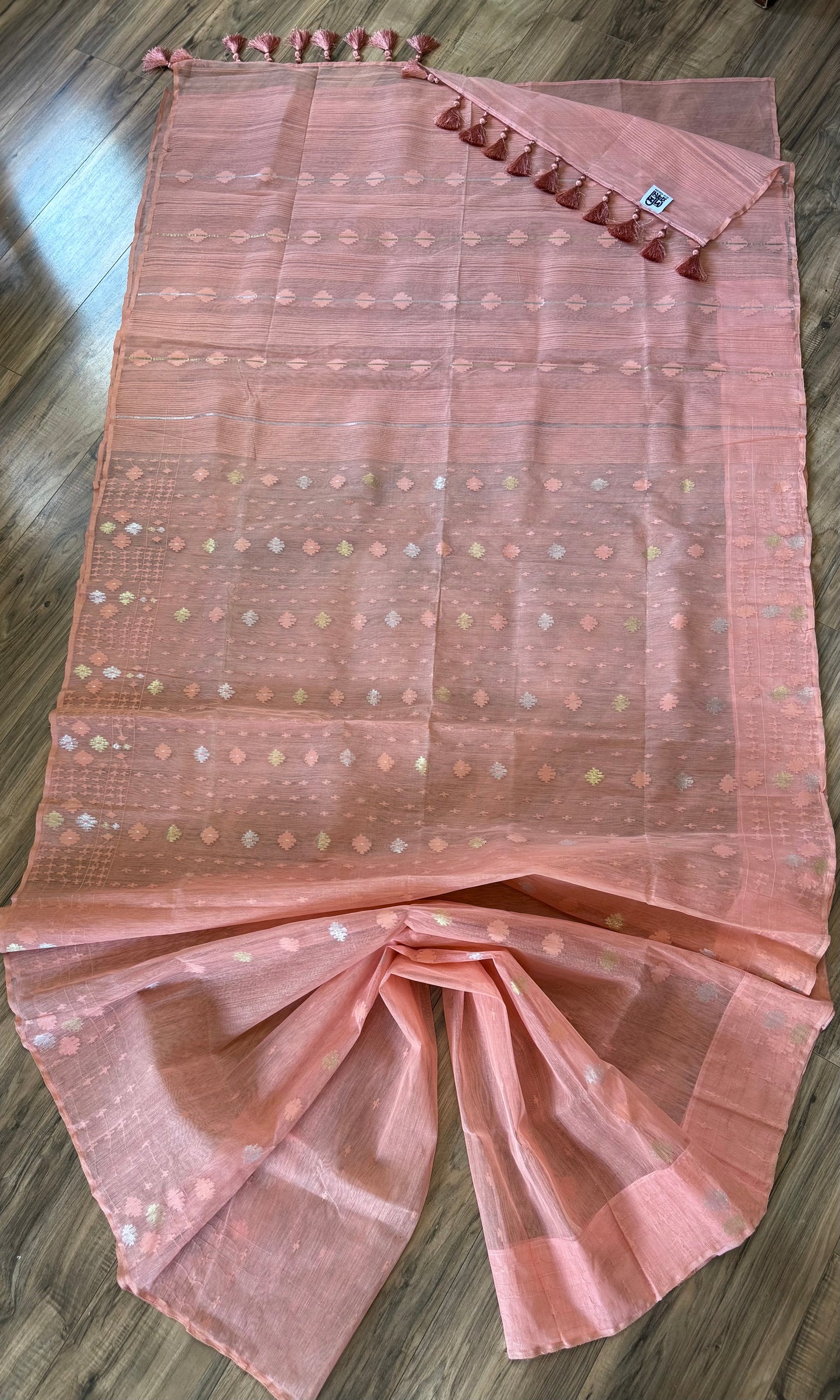 Handwoven Dhakai Jamdani Saree – Peach Halfsilk