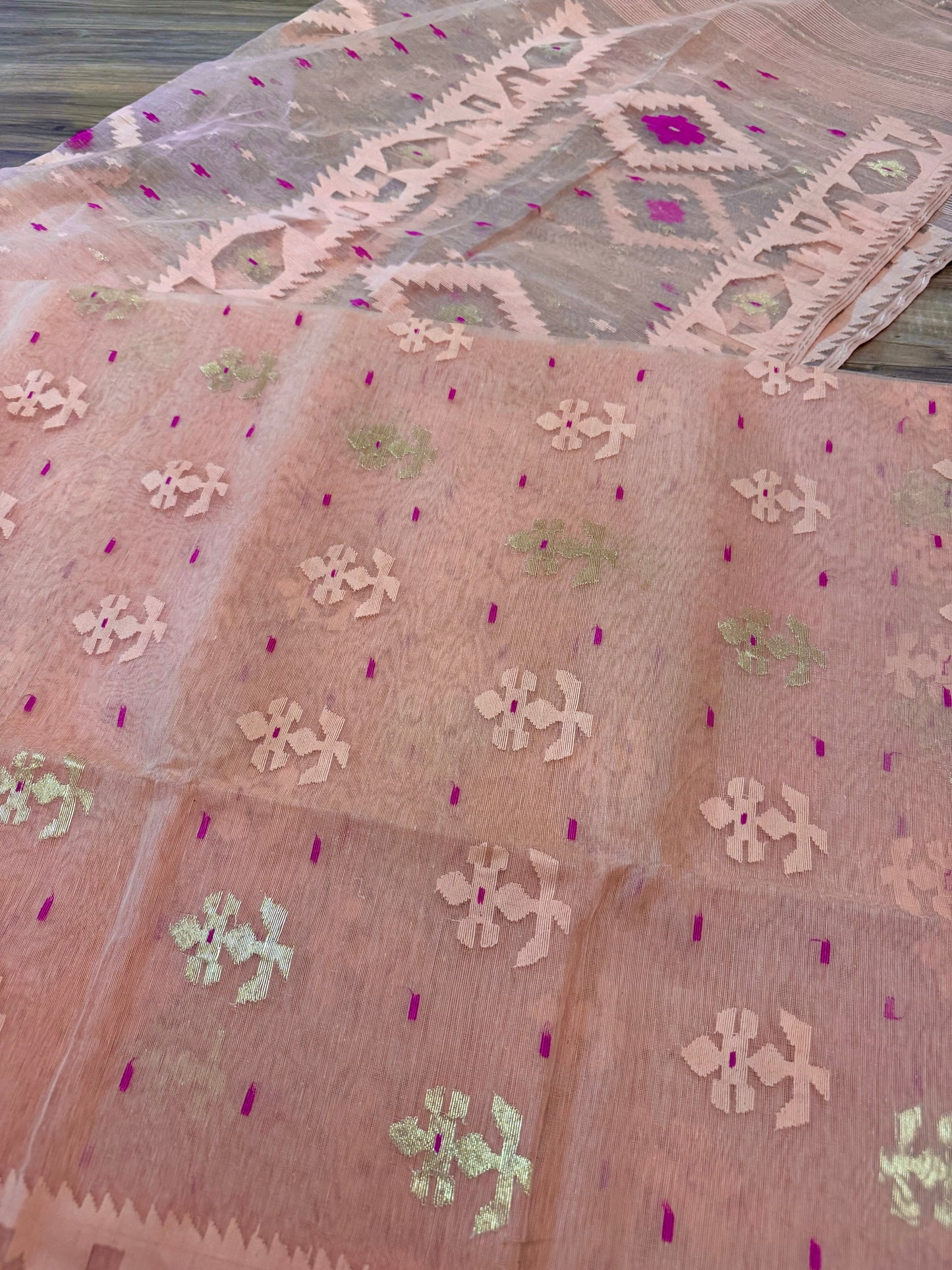 Handwoven Dhakai Jamdani Saree – Peach Halfsilk