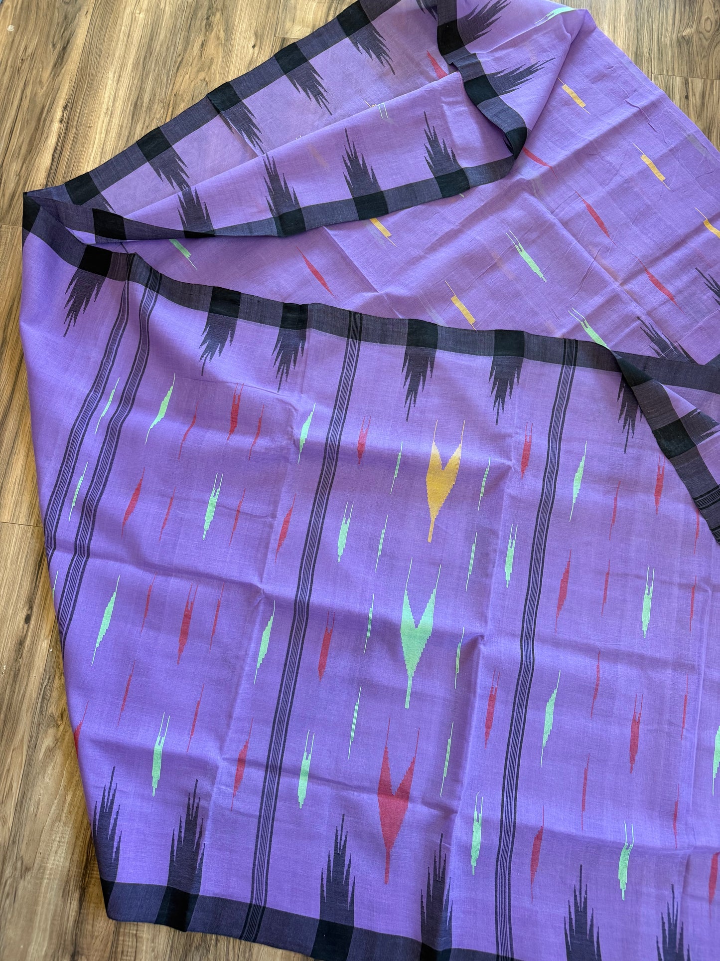 Sylheti Monipuri Handwoven Cotton Saree – Lilac & Black