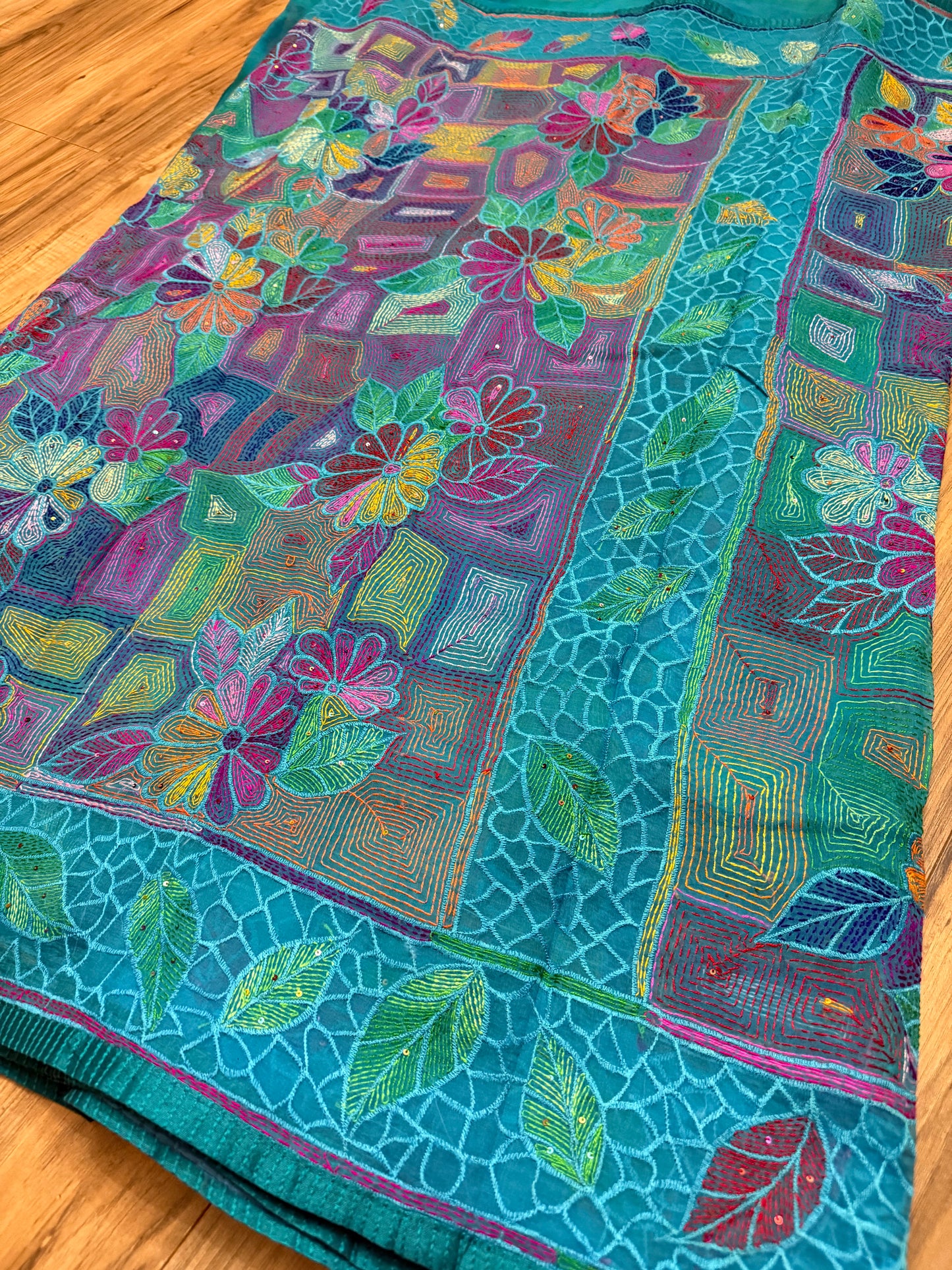 Pure Moslin Saree with Hand kantha and Handpaint