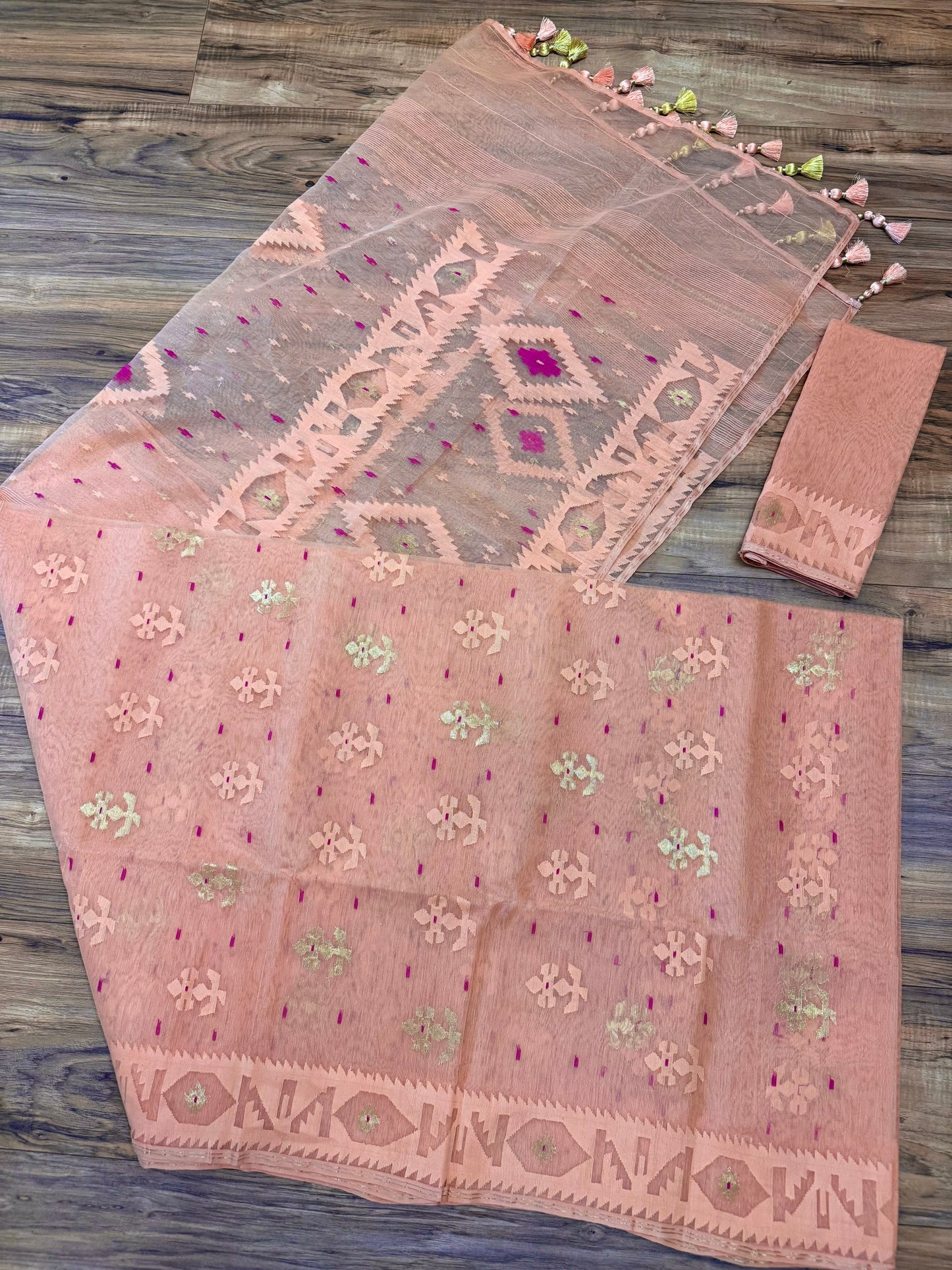 Handwoven Dhakai Jamdani Saree – Peach Halfsilk