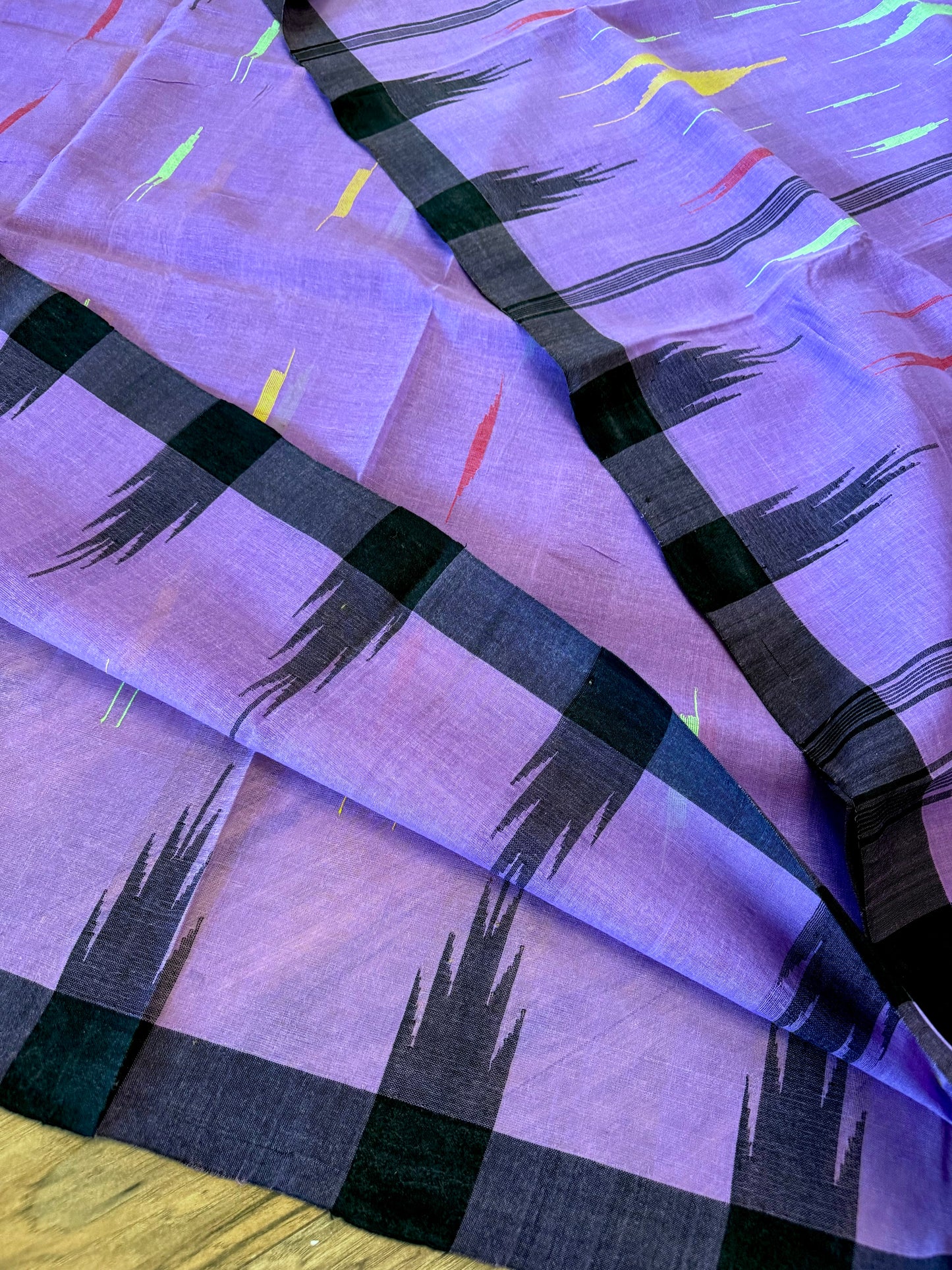 Sylheti Monipuri Handwoven Cotton Saree – Lilac & Black