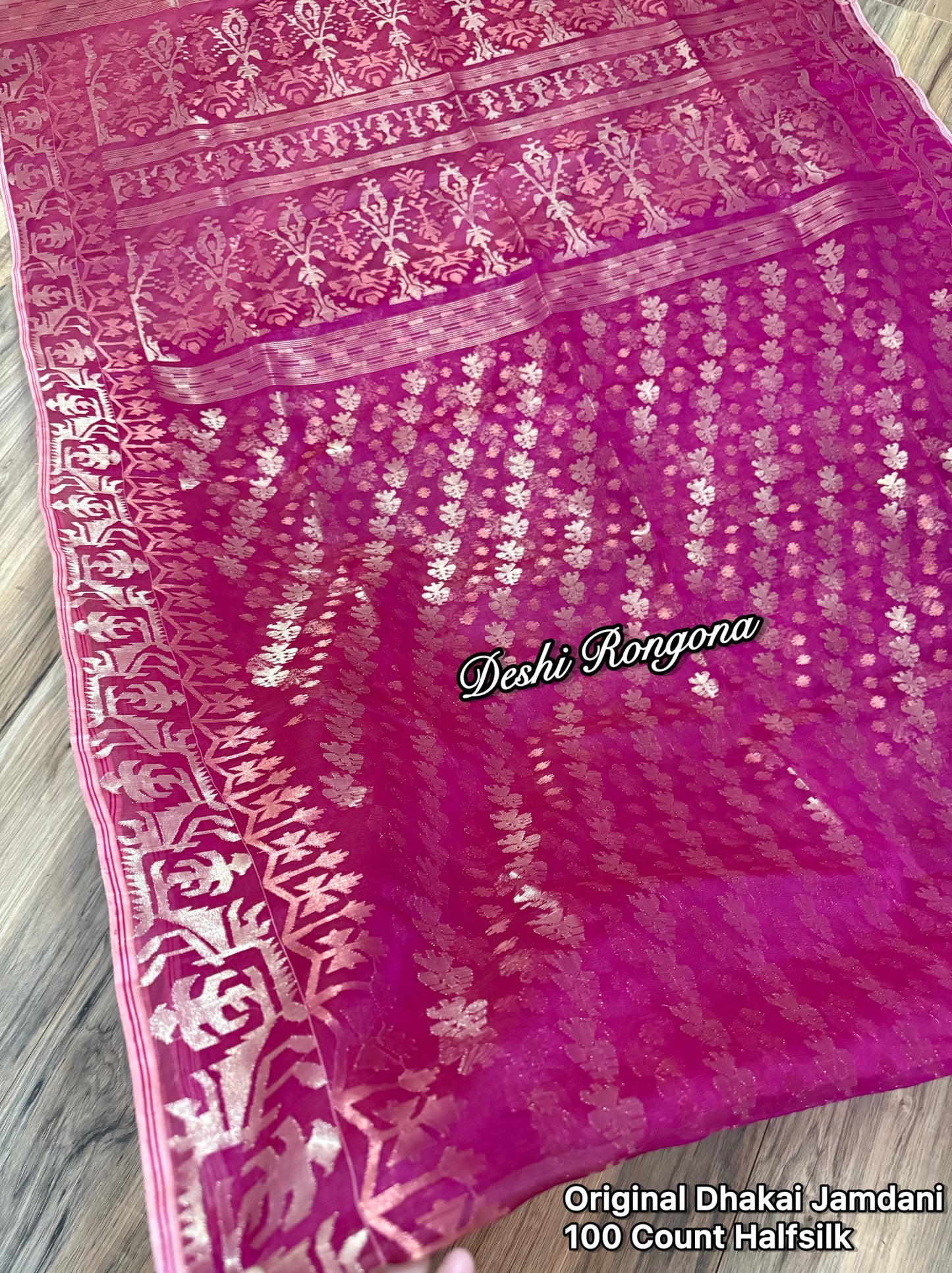 Exclusive Magenta Dhakai Jamdani Saree - Handloom Classic