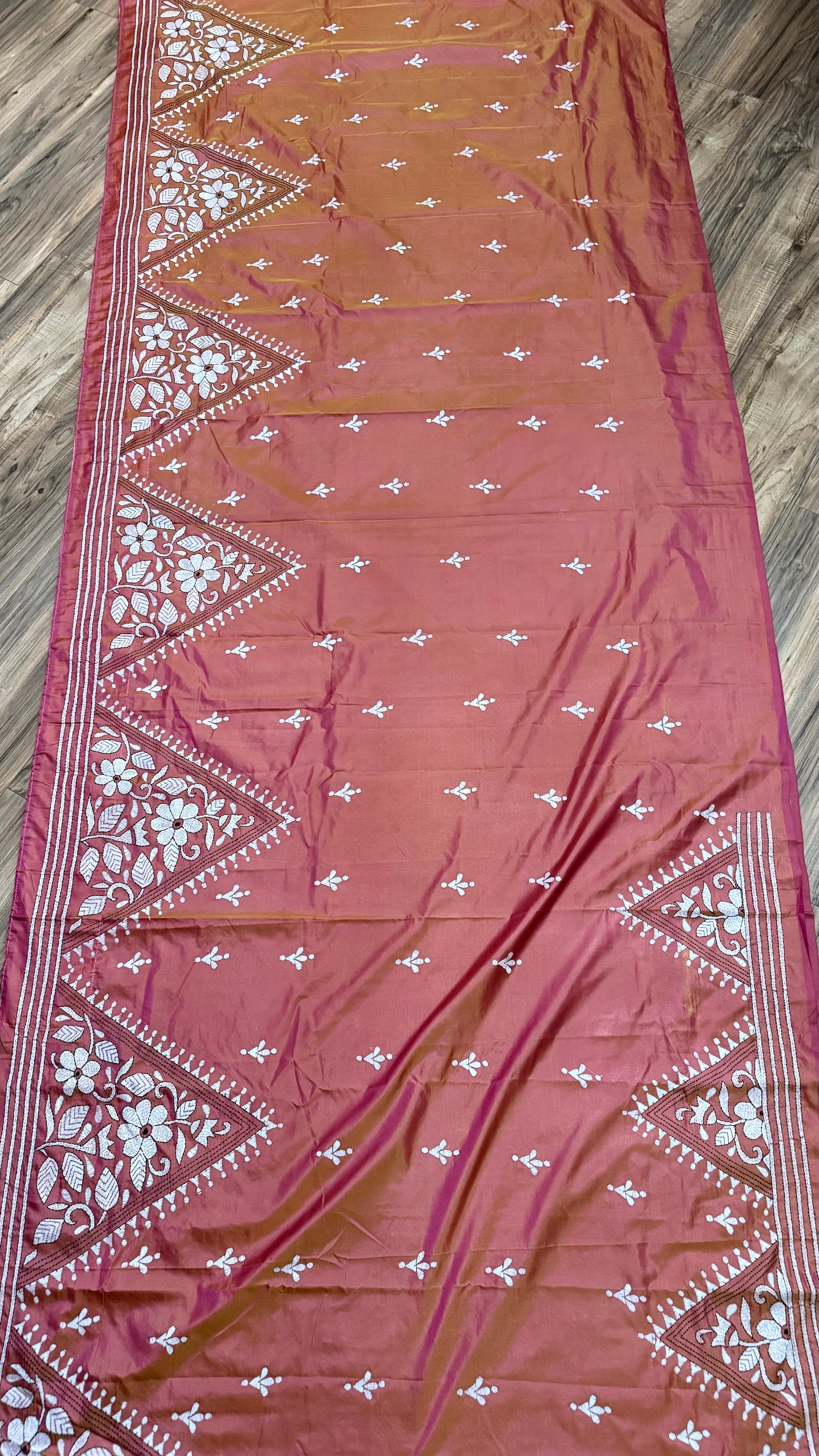 Coral Pink Duel Tone Bangalore Silk Kantha Saree